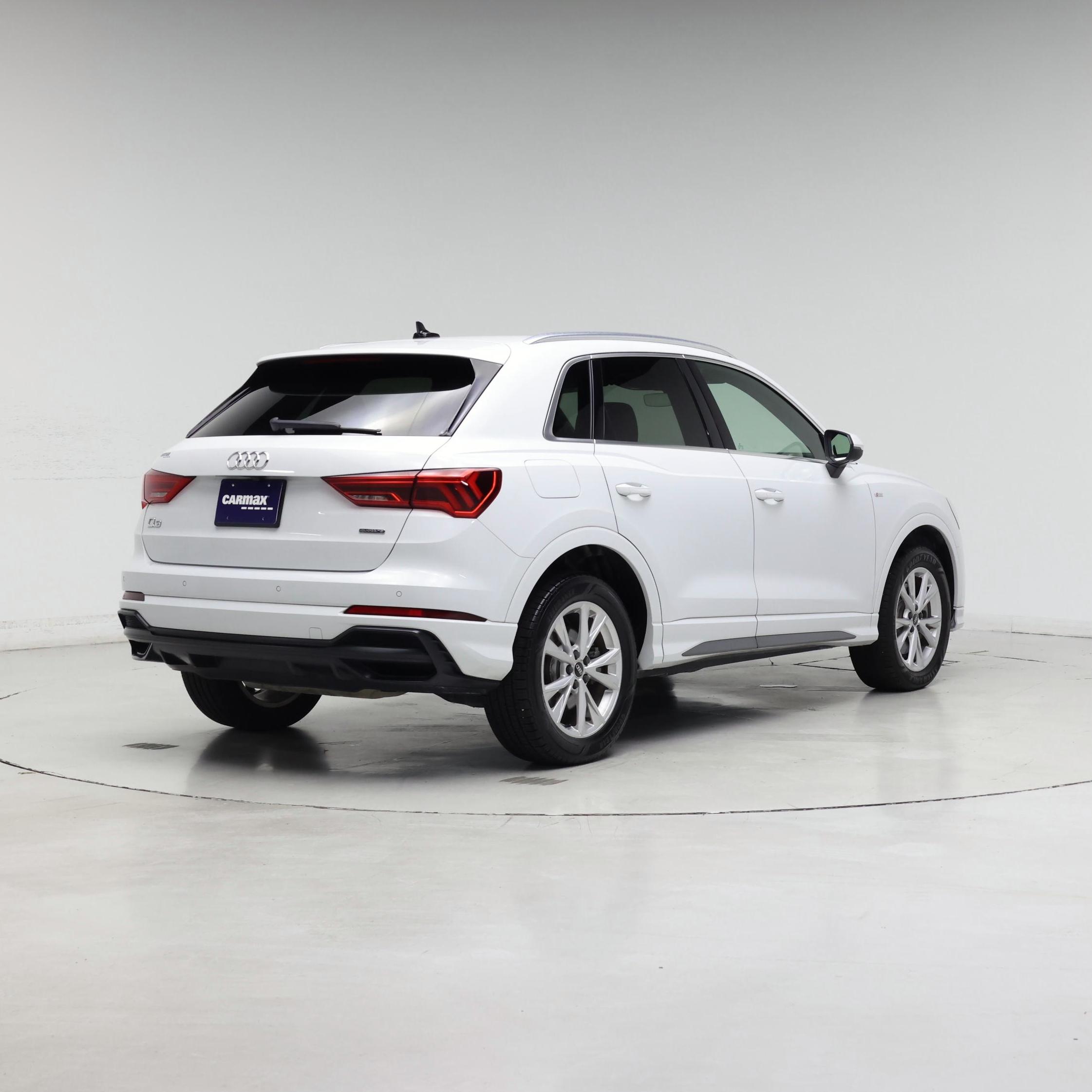 Thumbnail: 2022 Audi Q3 - 8