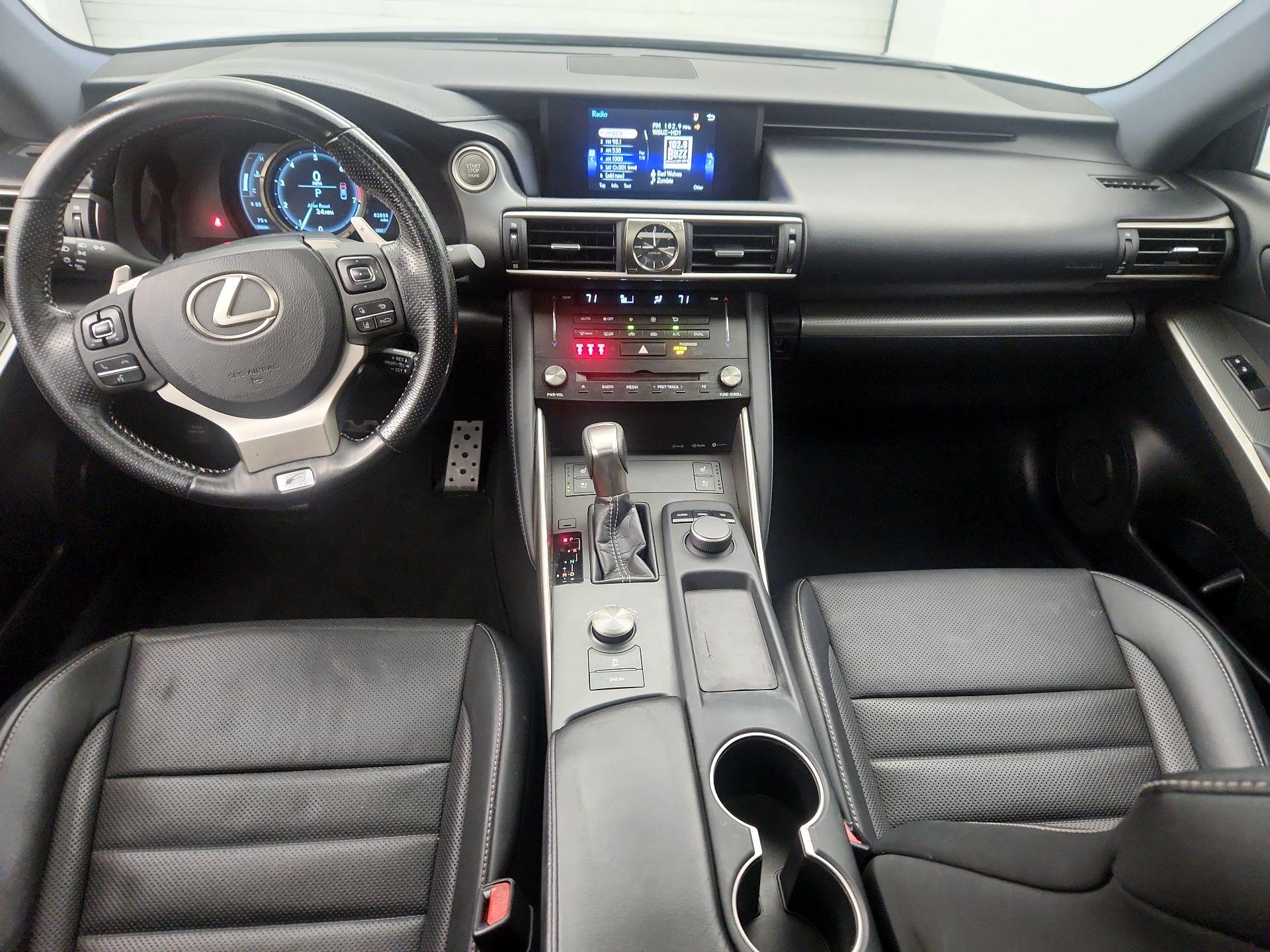 Thumbnail: 2017 Lexus IS - 9