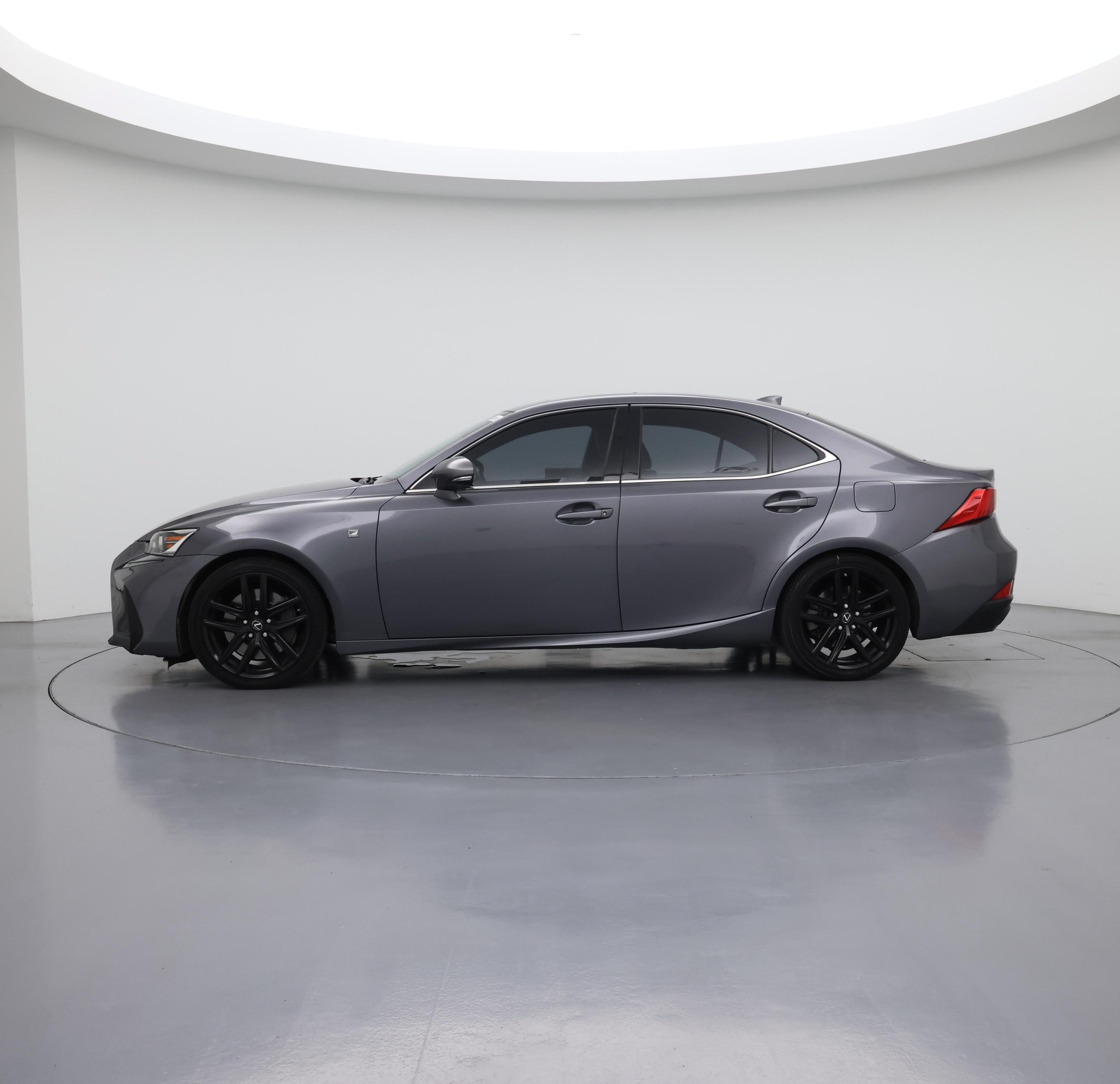 Thumbnail: 2017 Lexus IS - 3