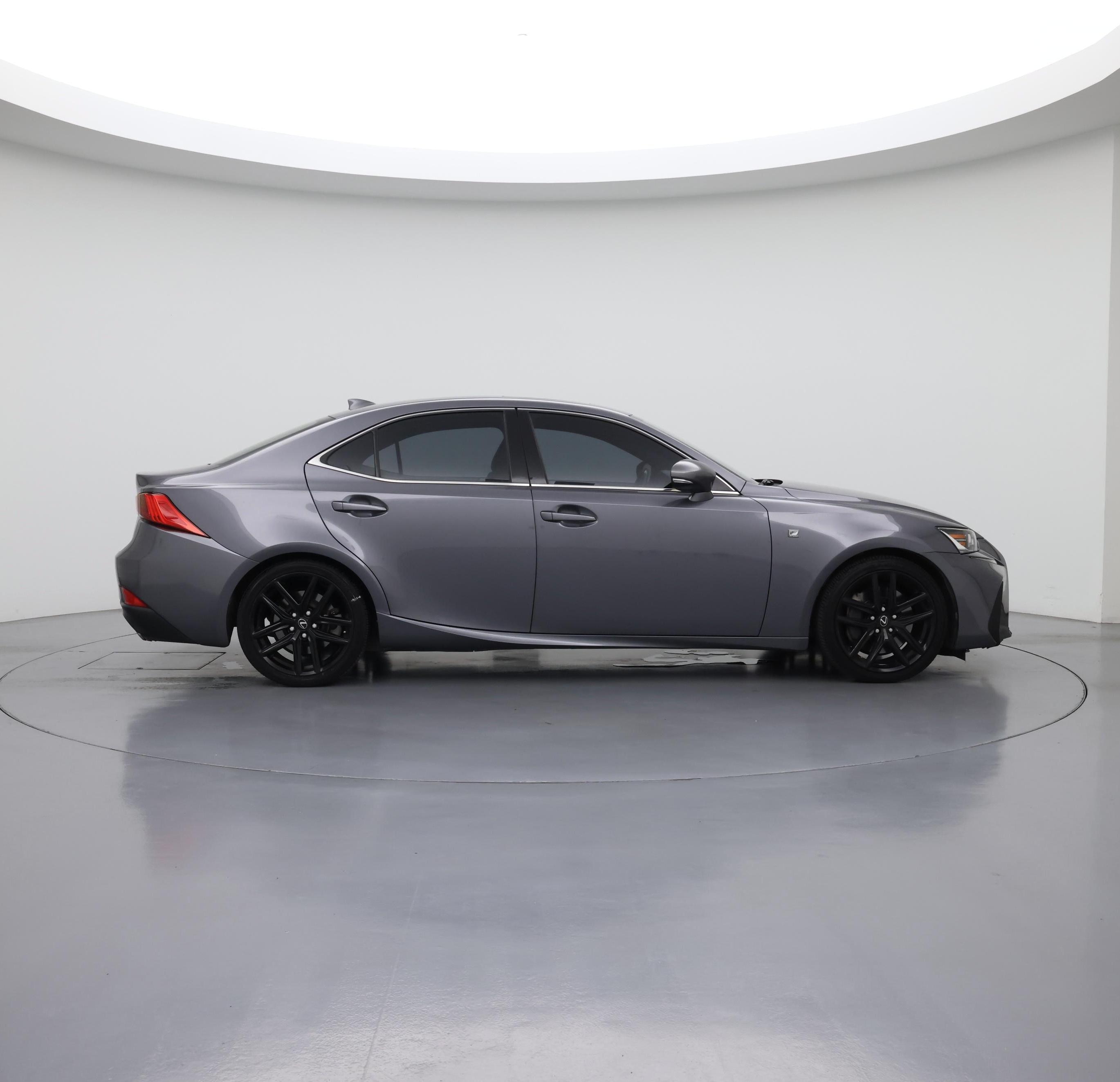 Thumbnail: 2017 Lexus IS - 7