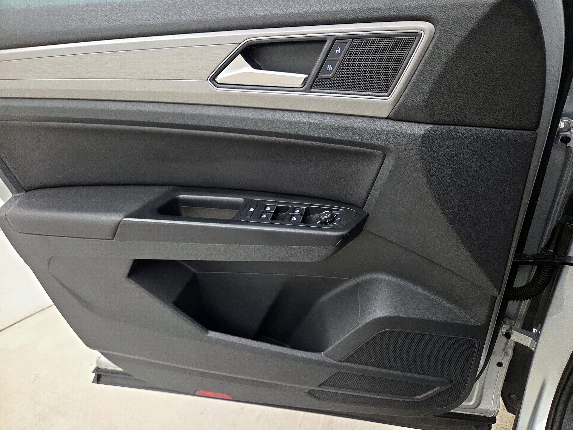 Thumbnail: 2019 Volkswagen Atlas - 12