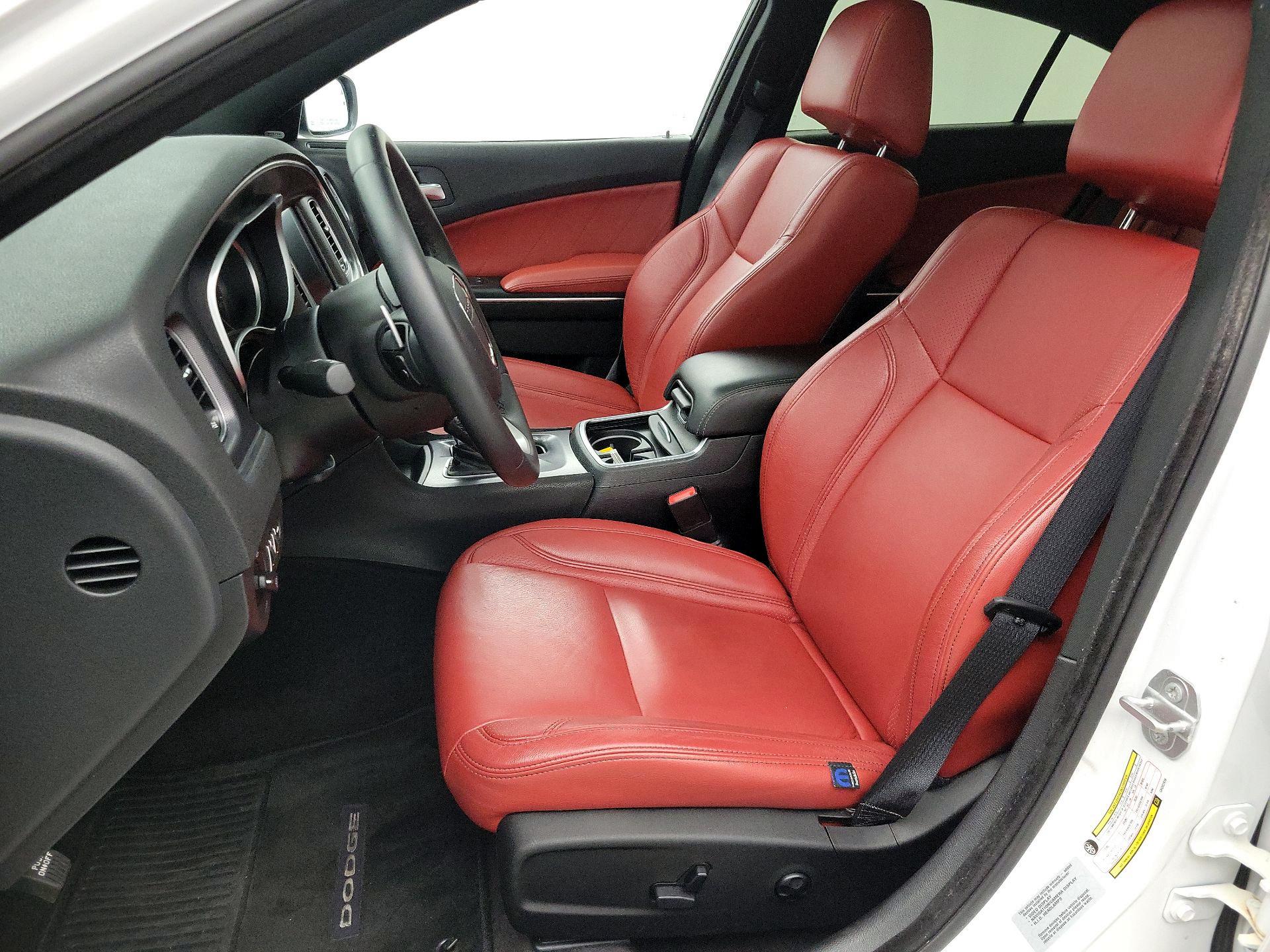 Thumbnail: 2016 Dodge Charger - 11