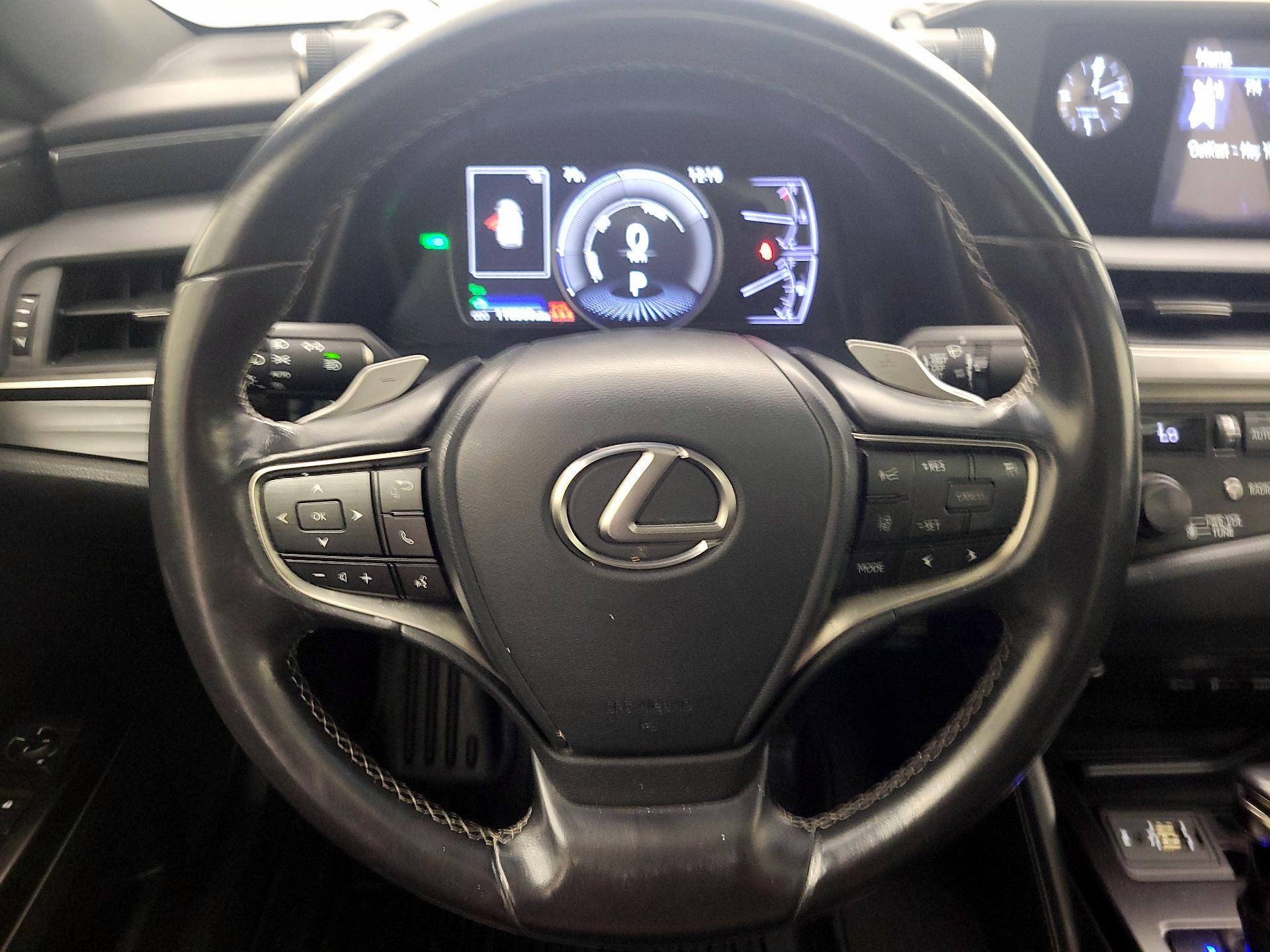 Thumbnail: 2019 Lexus ES - 10