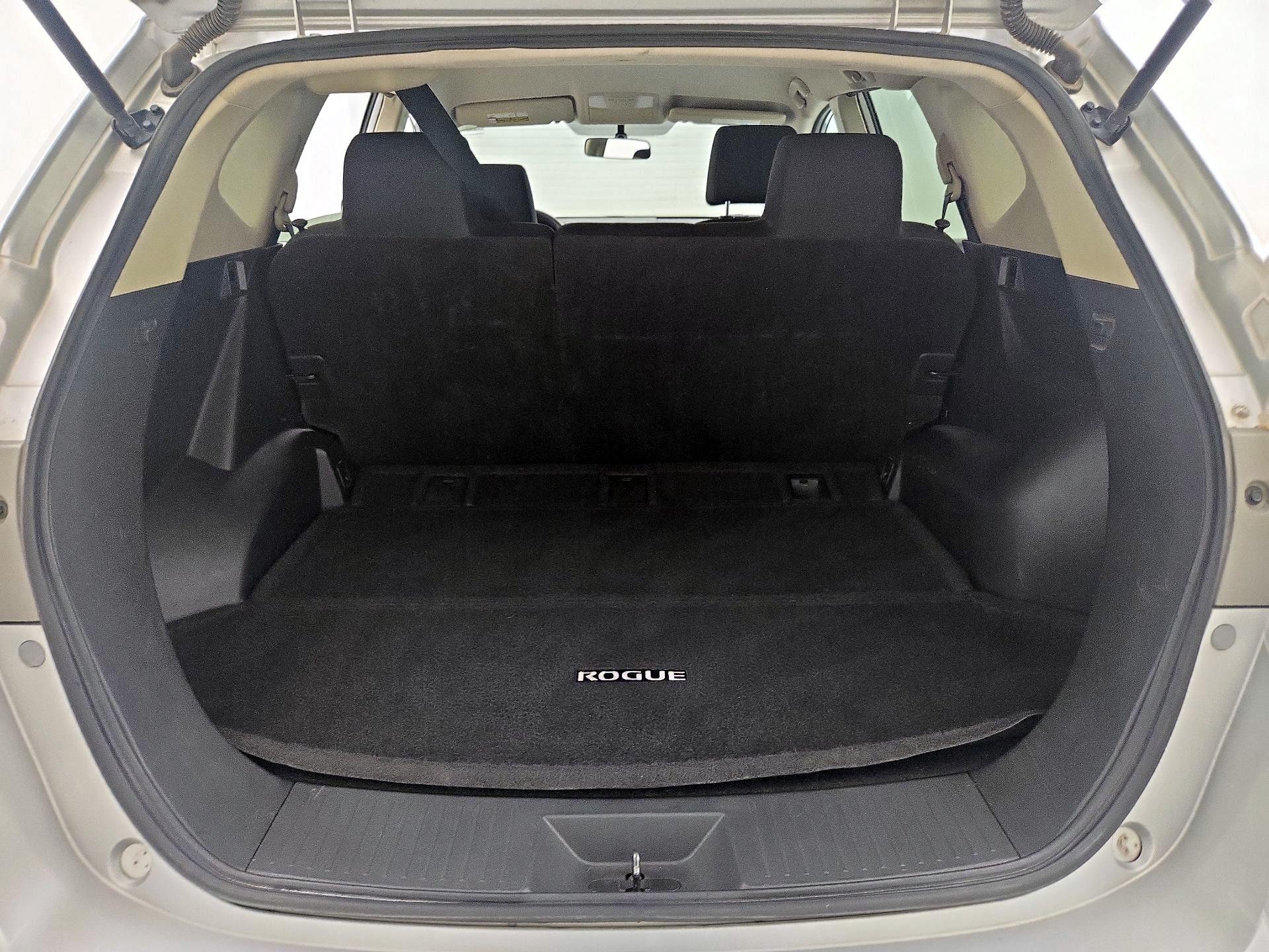 Thumbnail: 2015 Nissan Rogue - 20
