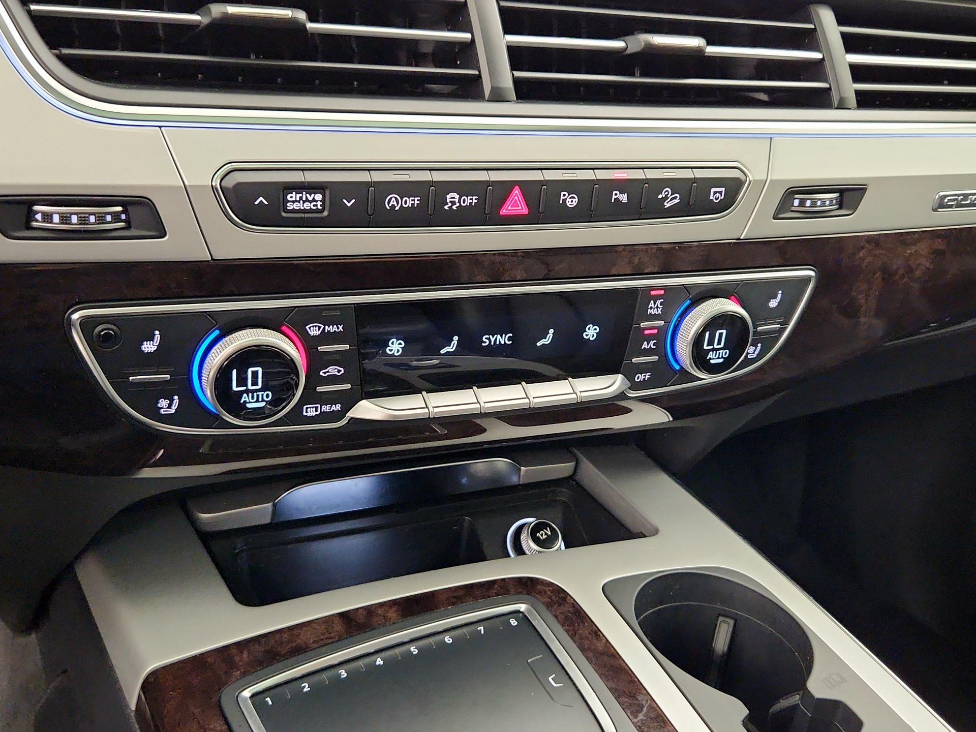 Thumbnail: 2019 Audi Q7 - 17