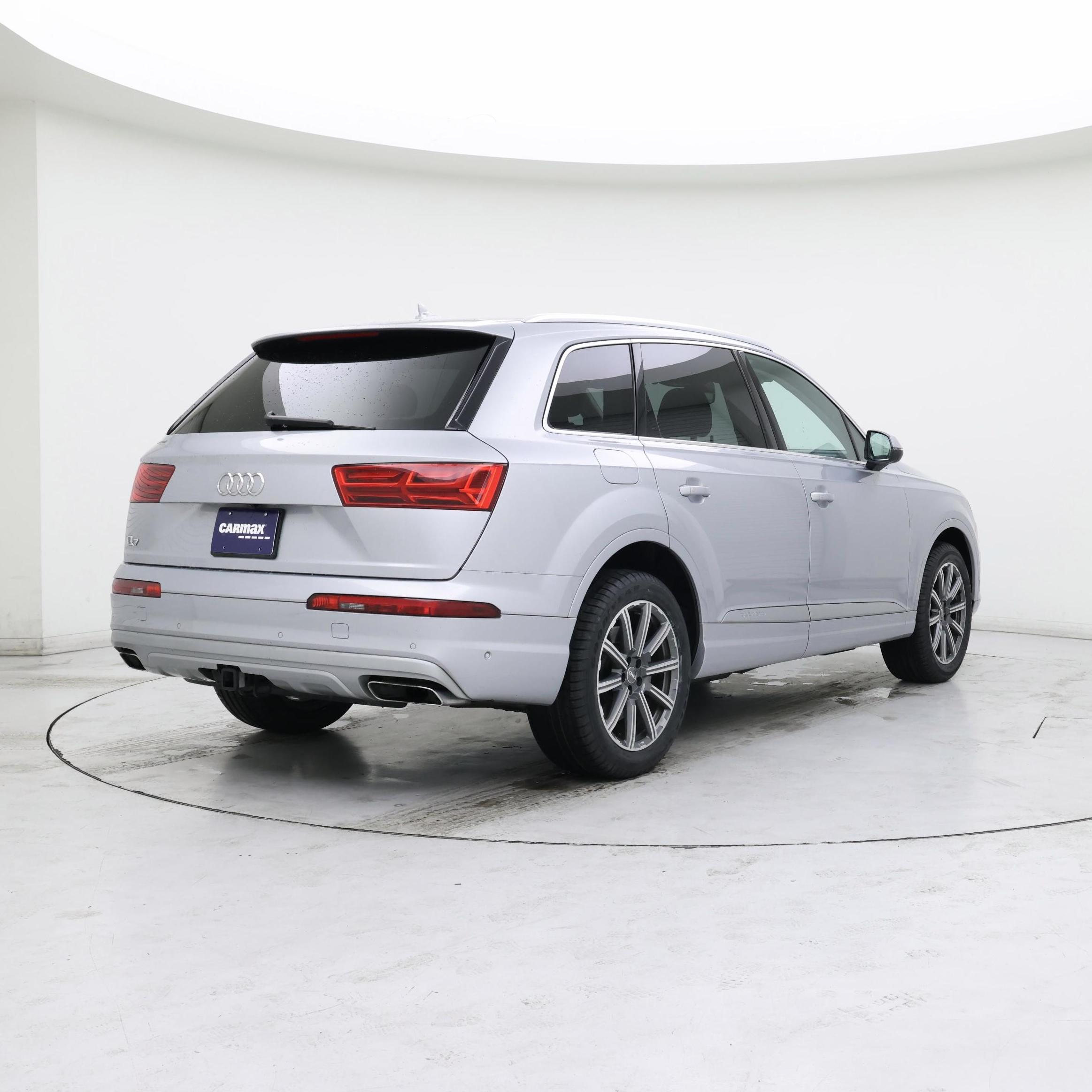 Thumbnail: 2019 Audi Q7 - 8