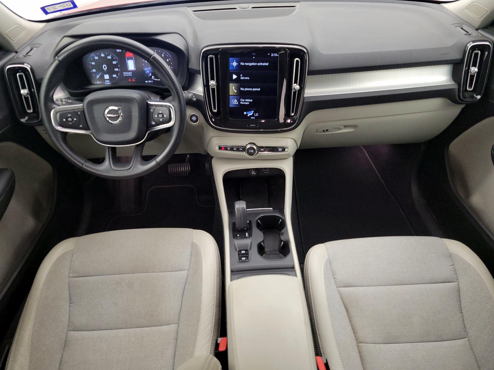 Thumbnail: 2020 Volvo XC40 - 9