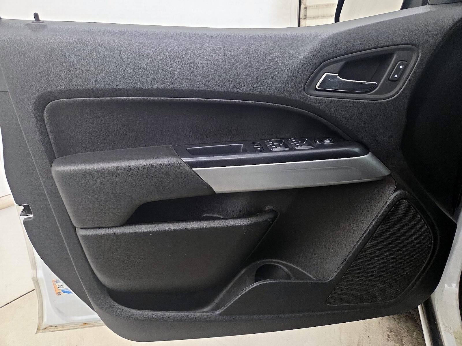 2020 Chevrolet Colorado LT - Photo 13