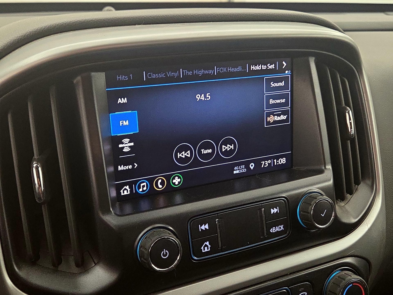 2020 Chevrolet Colorado LT - Photo 16
