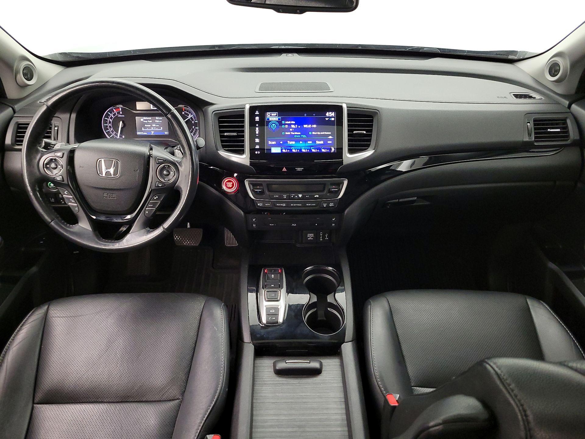Thumbnail: 2017 Honda Pilot - 9