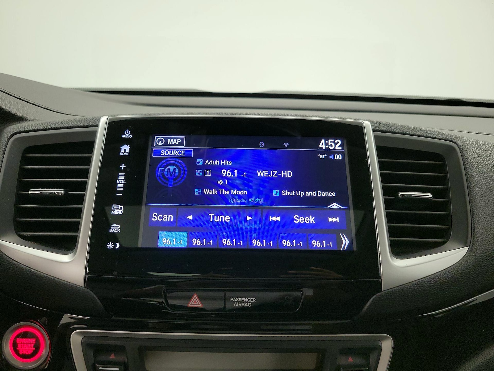 2017 Honda Pilot Elite - Photo 16