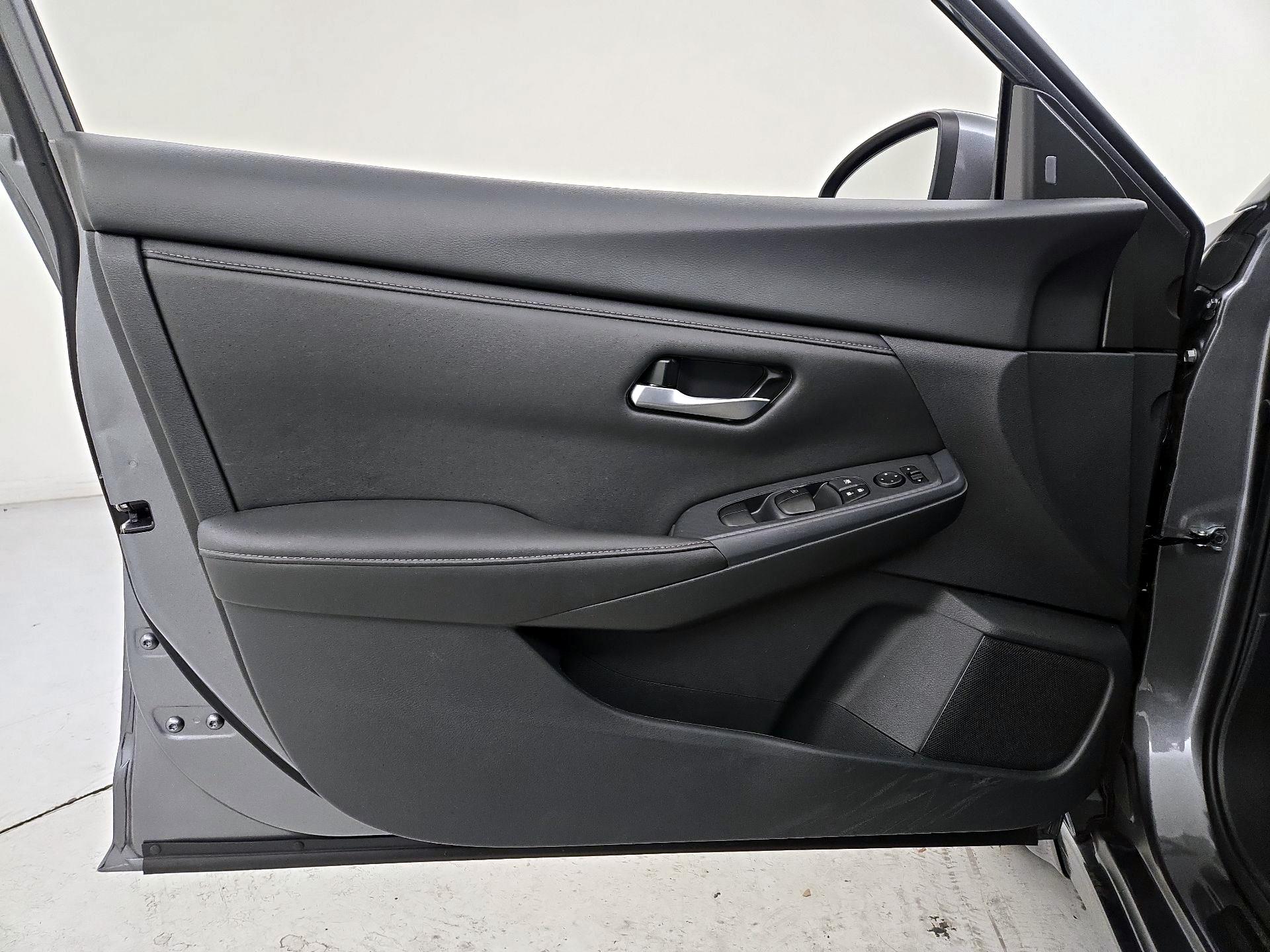 Thumbnail: 2025 Nissan Sentra - 12