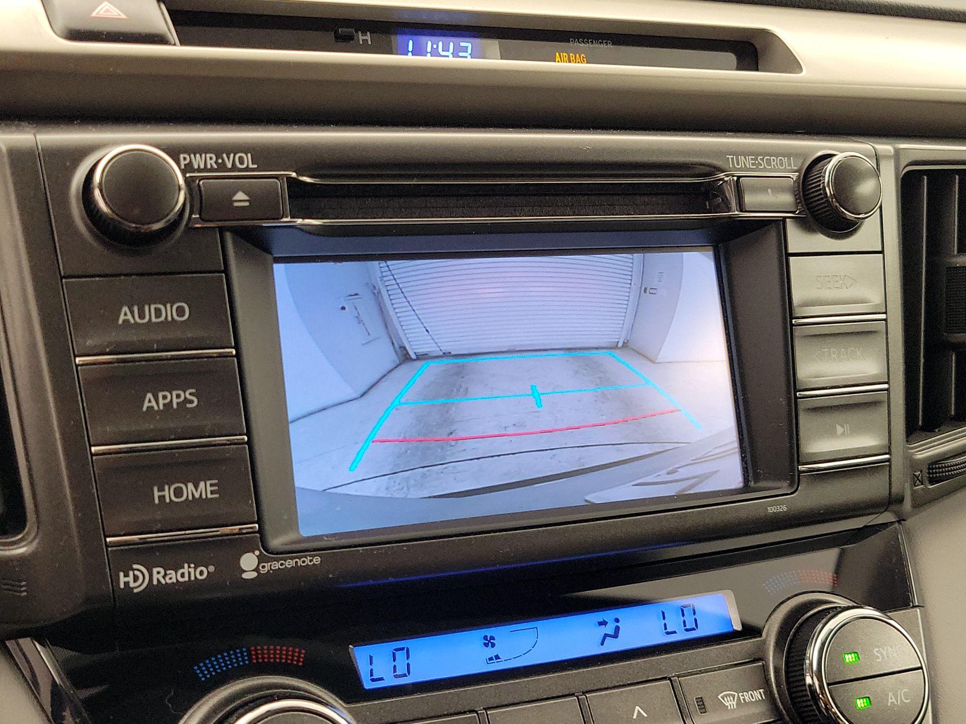 Thumbnail: 2015 Toyota RAV4 - 14