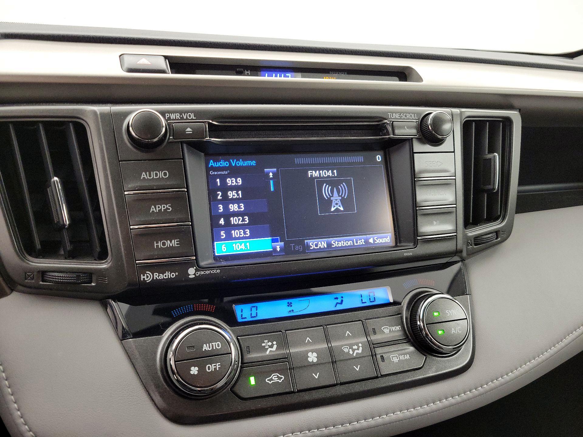 Thumbnail: 2015 Toyota RAV4 - 15