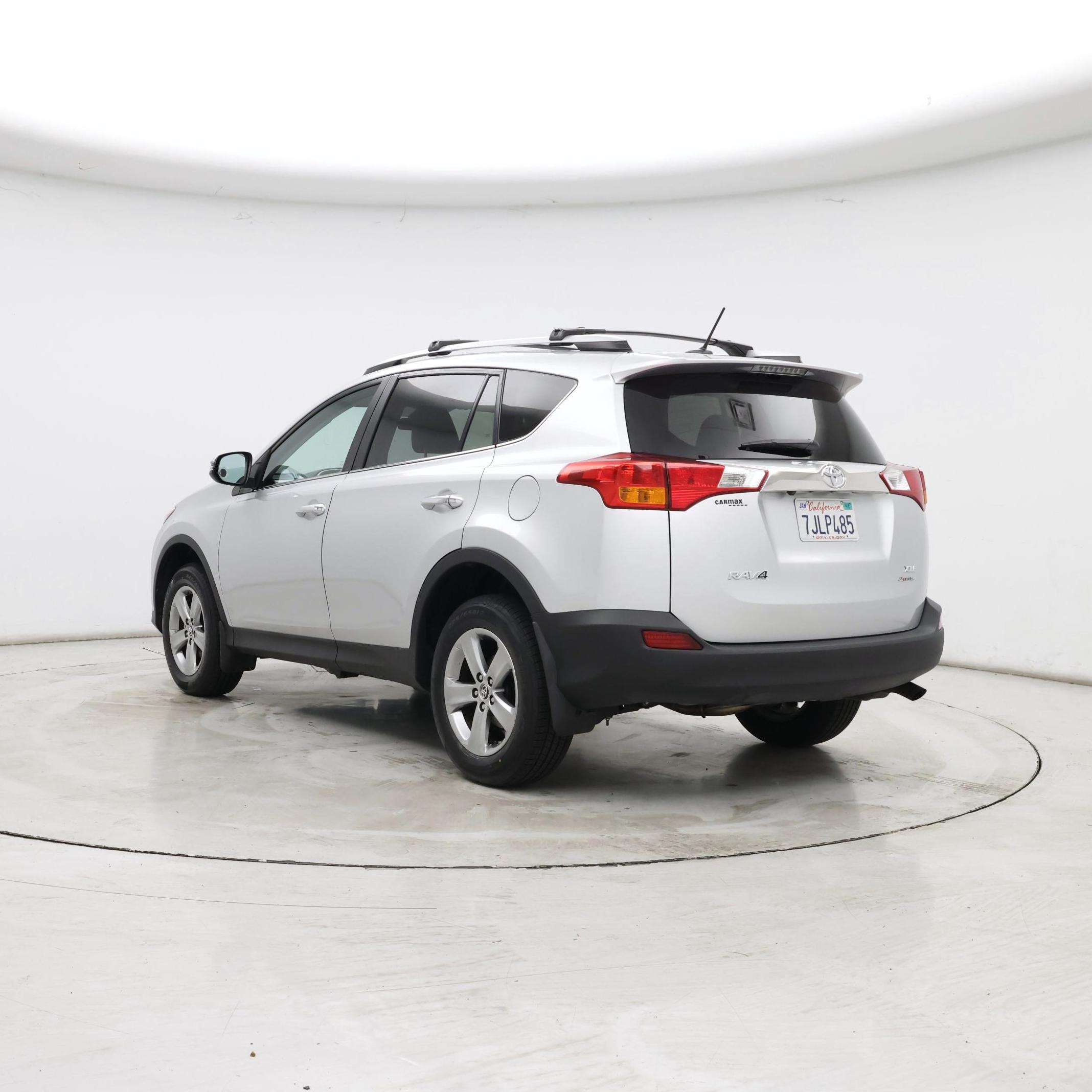 Thumbnail: 2015 Toyota RAV4 - 2