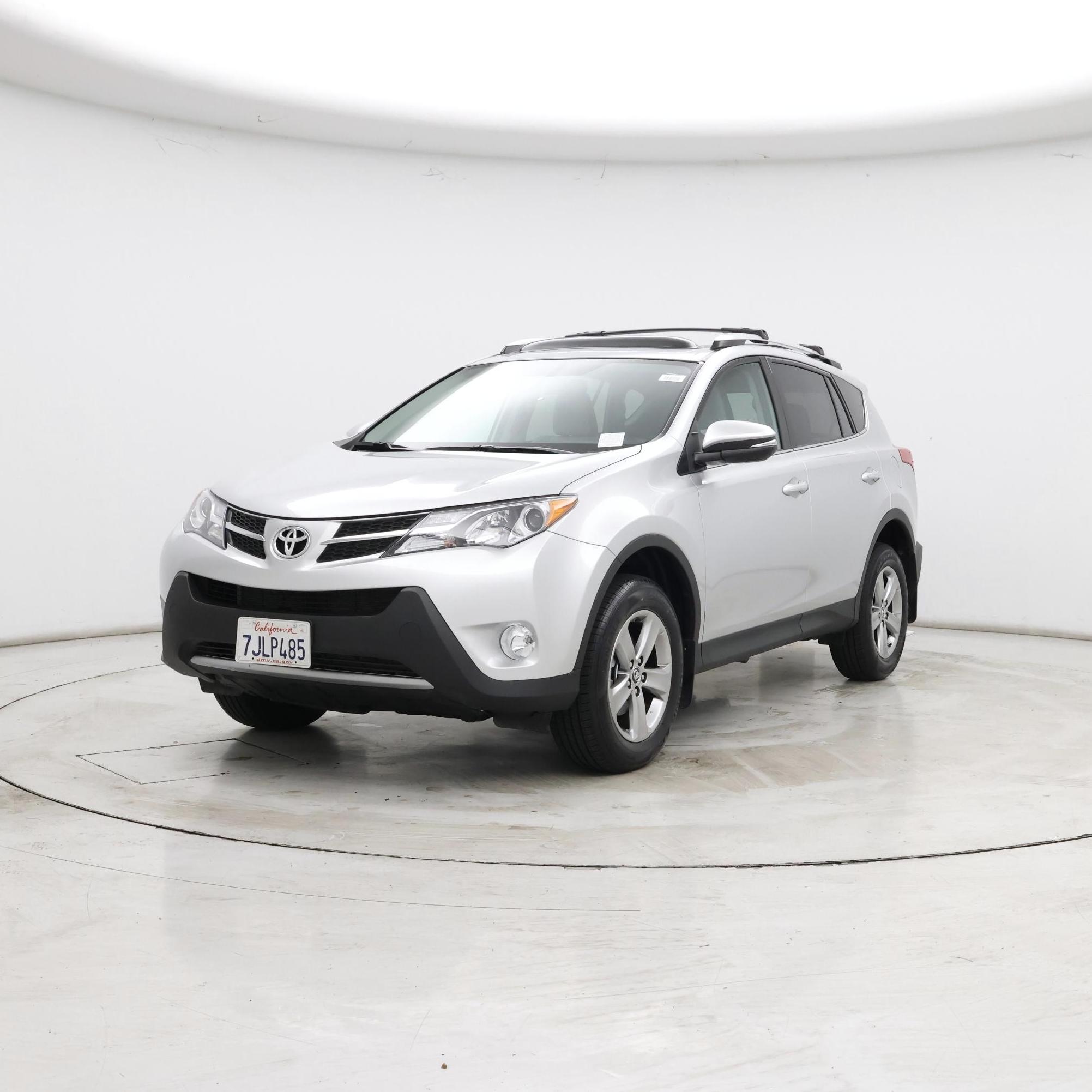Thumbnail: 2015 Toyota RAV4 - 4