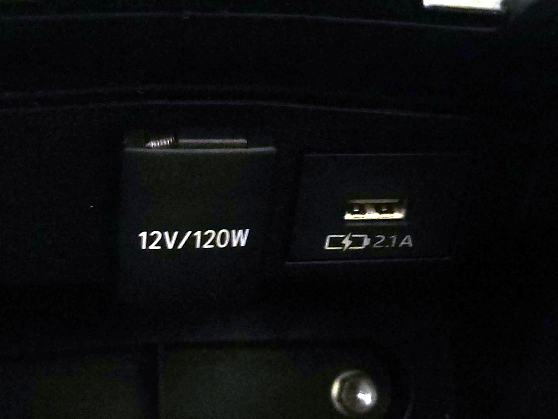 Thumbnail: 2021 Toyota Corolla - 18