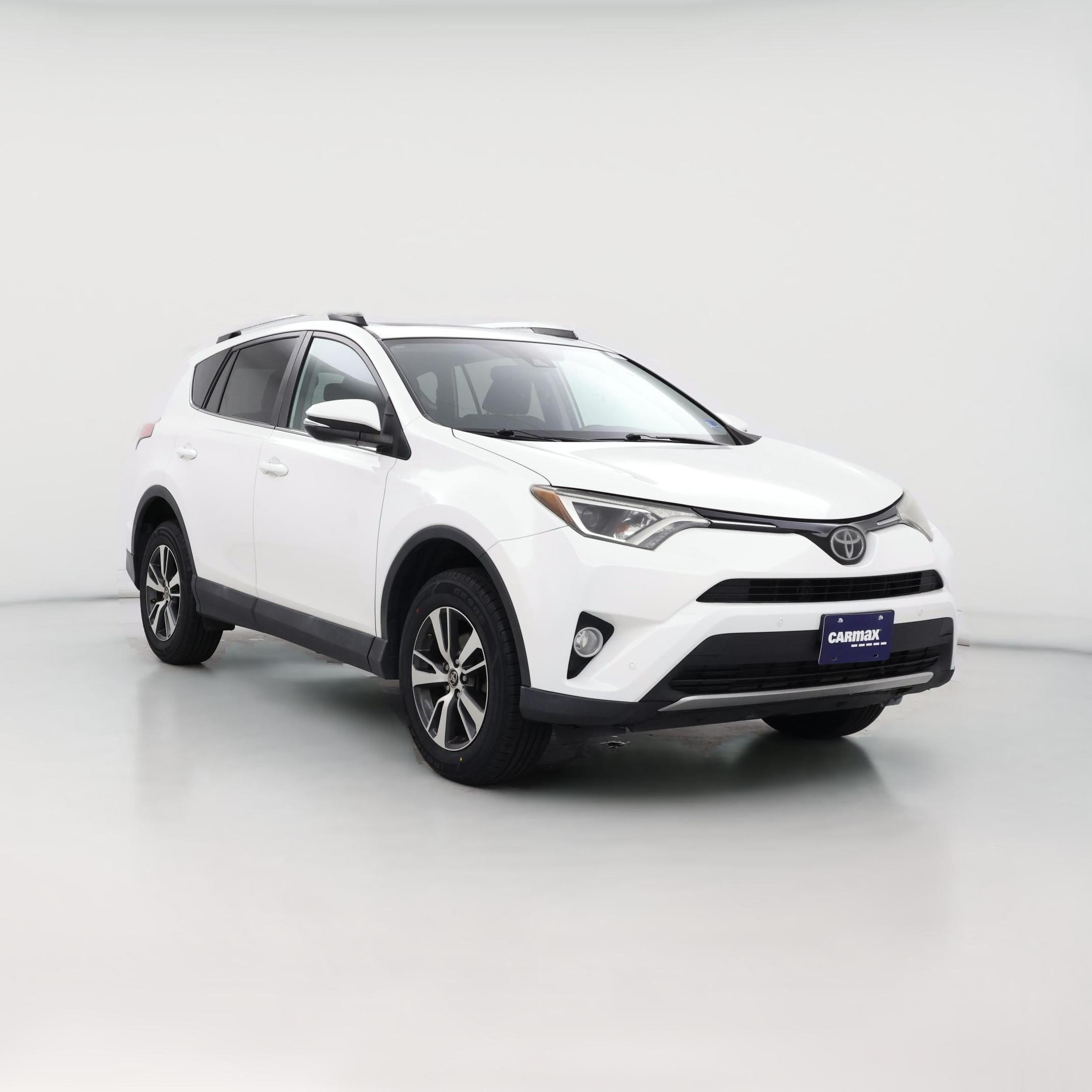 Thumbnail: 2016 Toyota RAV4 - 1