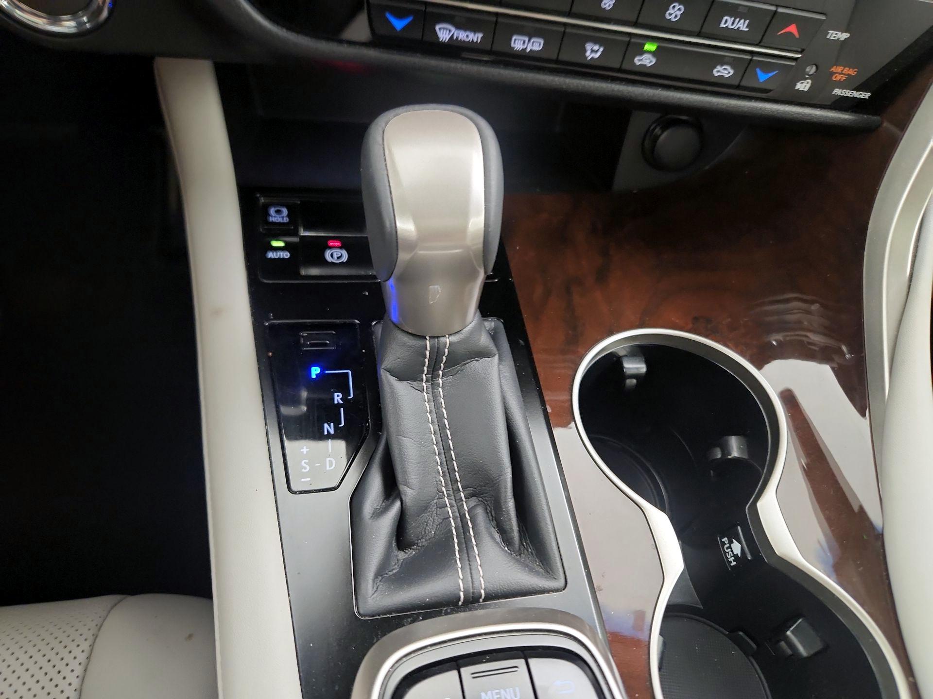 Thumbnail: 2018 Lexus RX - 17