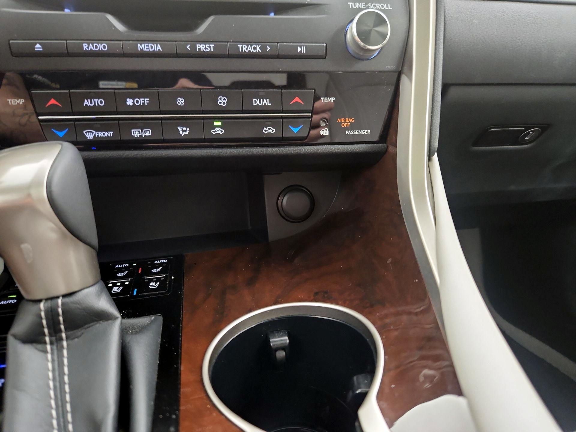 Thumbnail: 2018 Lexus RX - 18