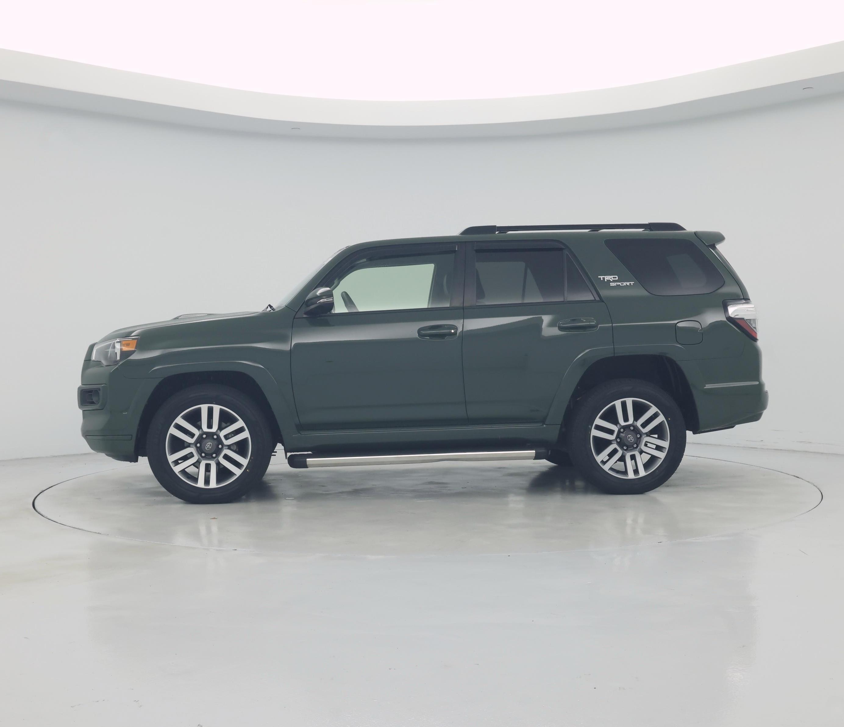 Thumbnail: 2022 Toyota 4Runner - 3