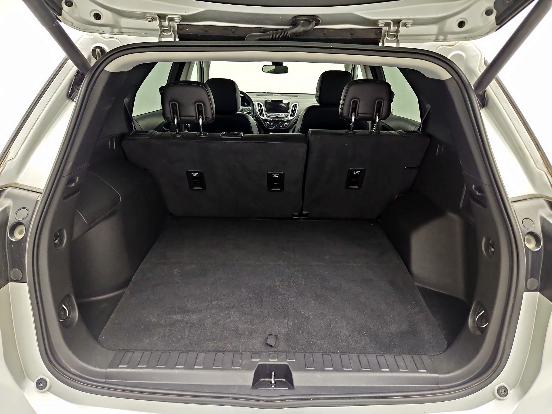 Thumbnail: 2019 Chevrolet Equinox - 18
