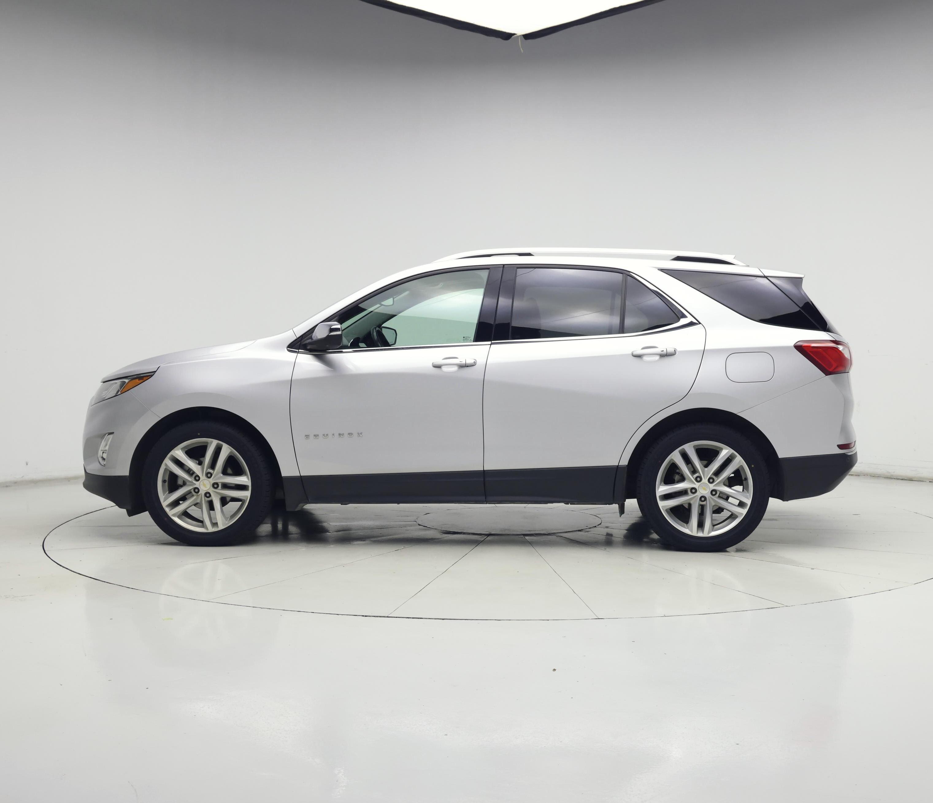 Thumbnail: 2019 Chevrolet Equinox - 3