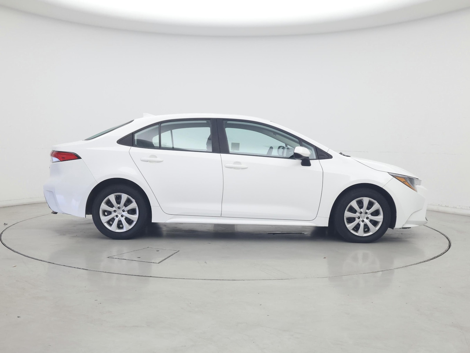 2022 Toyota Corolla LE - Photo 8