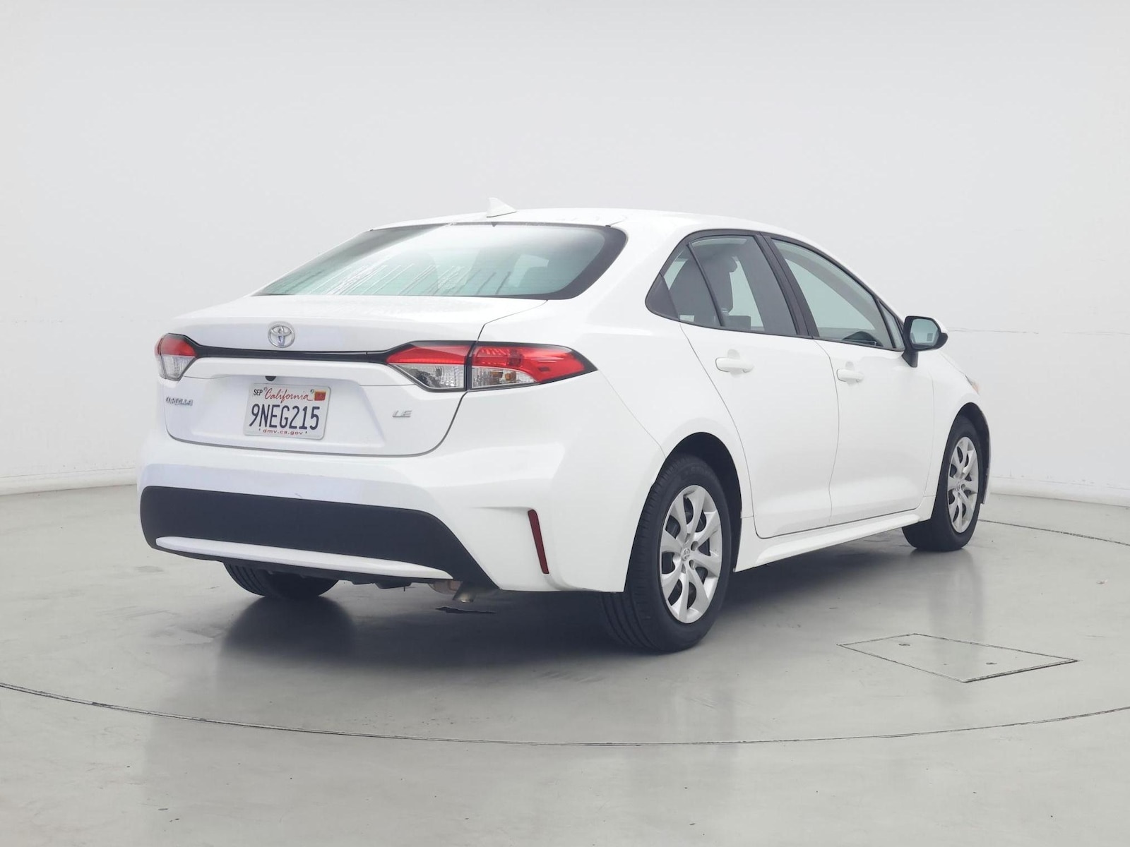 2022 Toyota Corolla LE - Photo 9