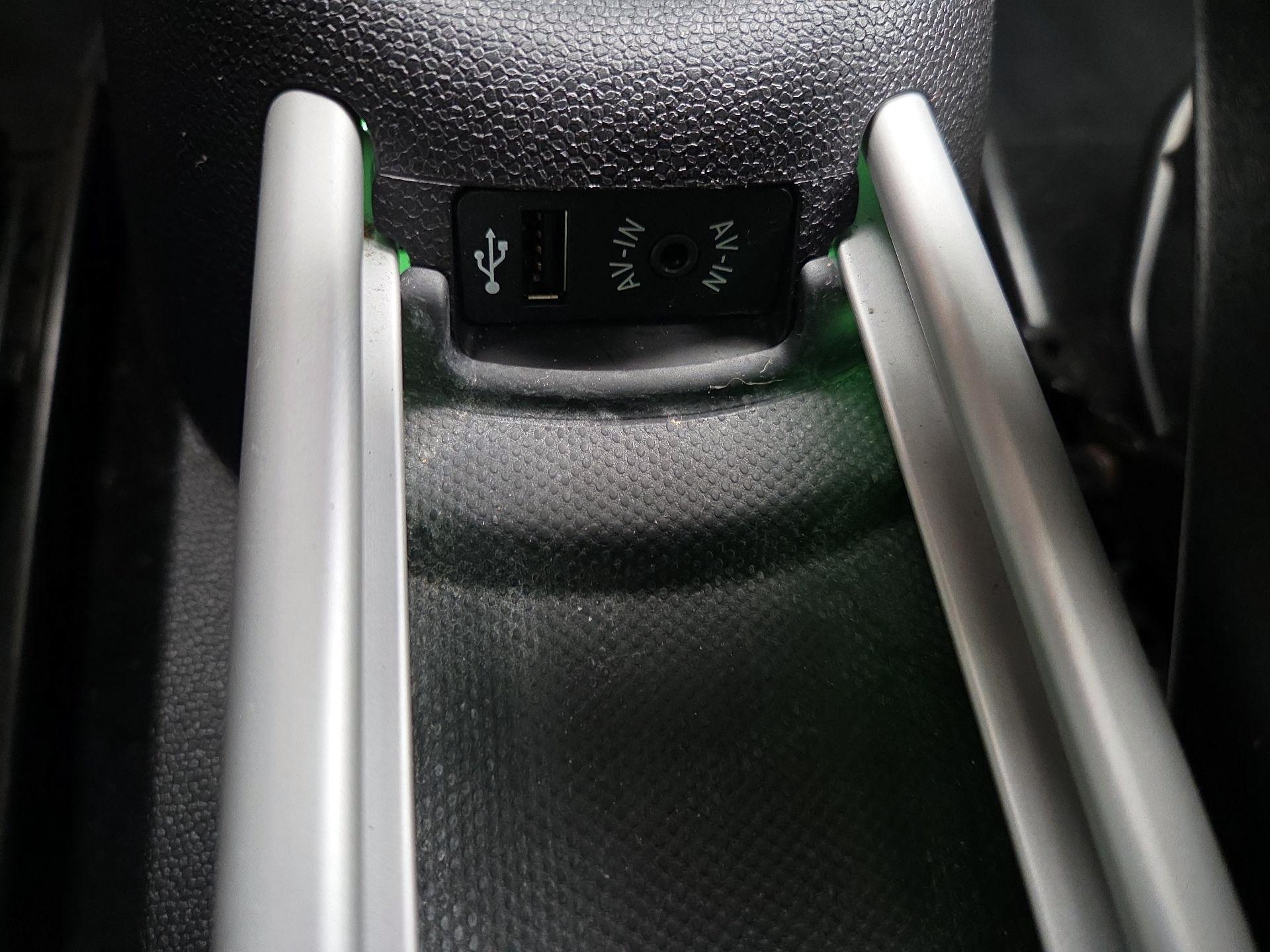 Thumbnail: 2016 MINI Cooper Countryman - 19