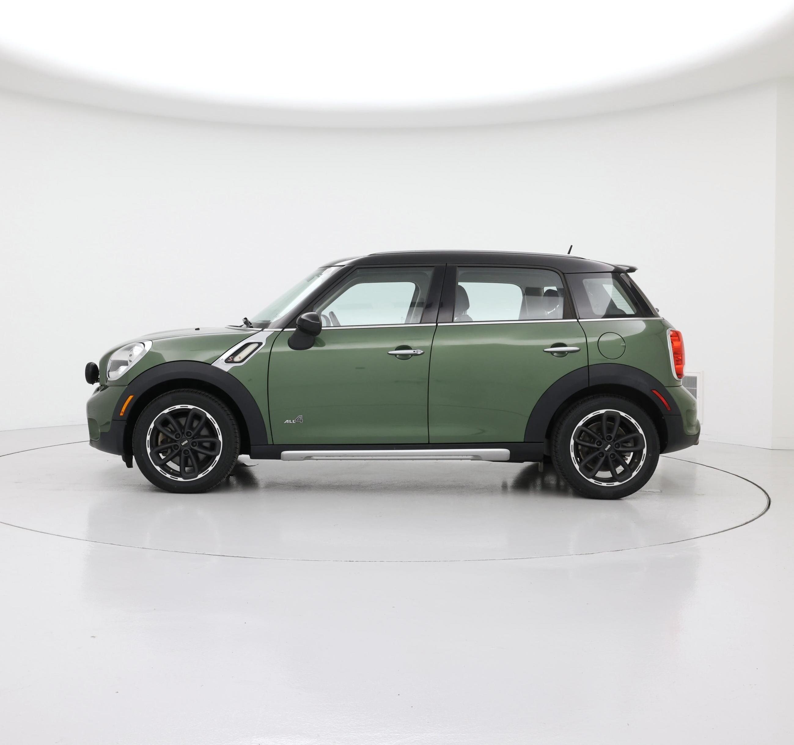 Thumbnail: 2016 MINI Cooper Countryman - 3