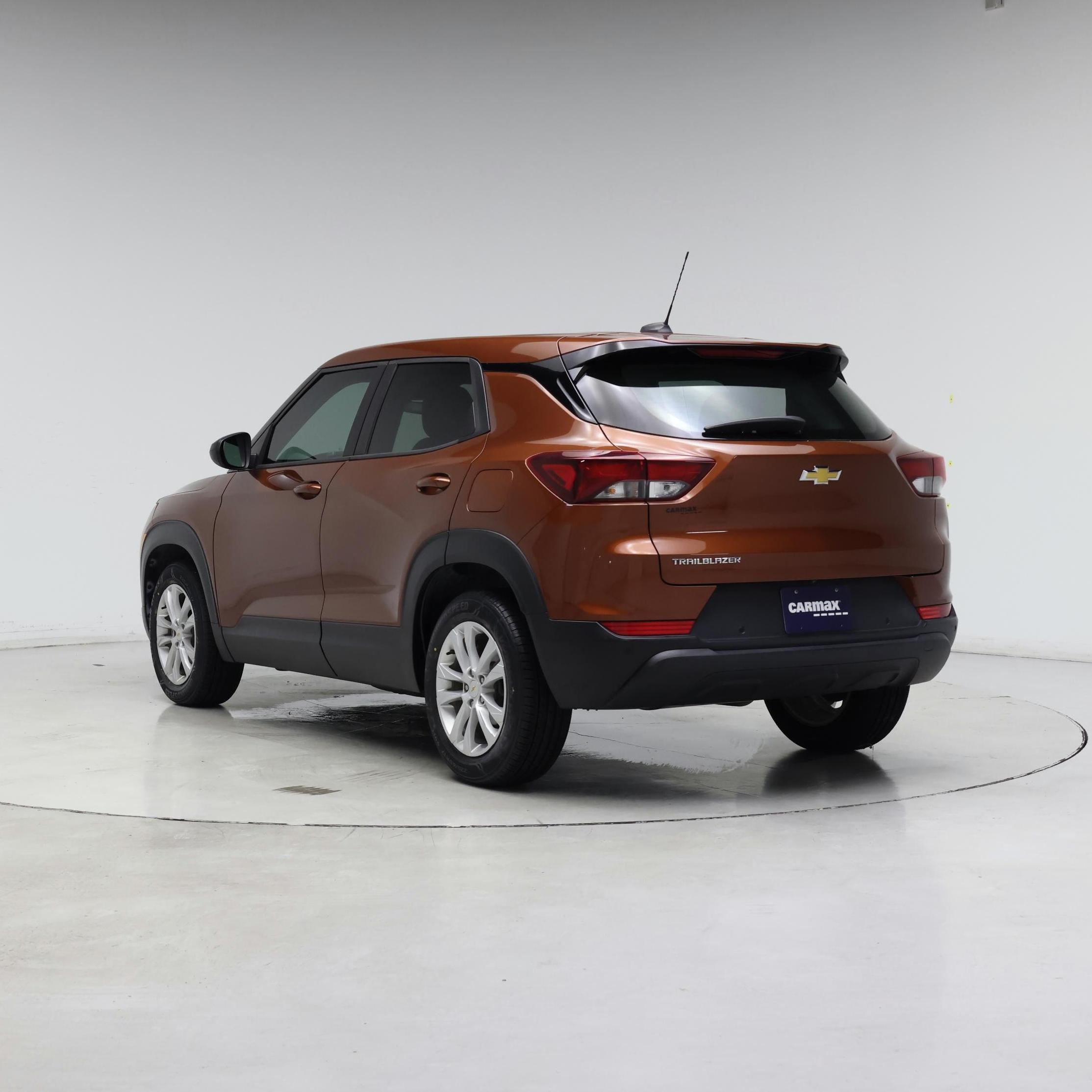 Thumbnail: 2021 Chevrolet TrailBlazer - 2