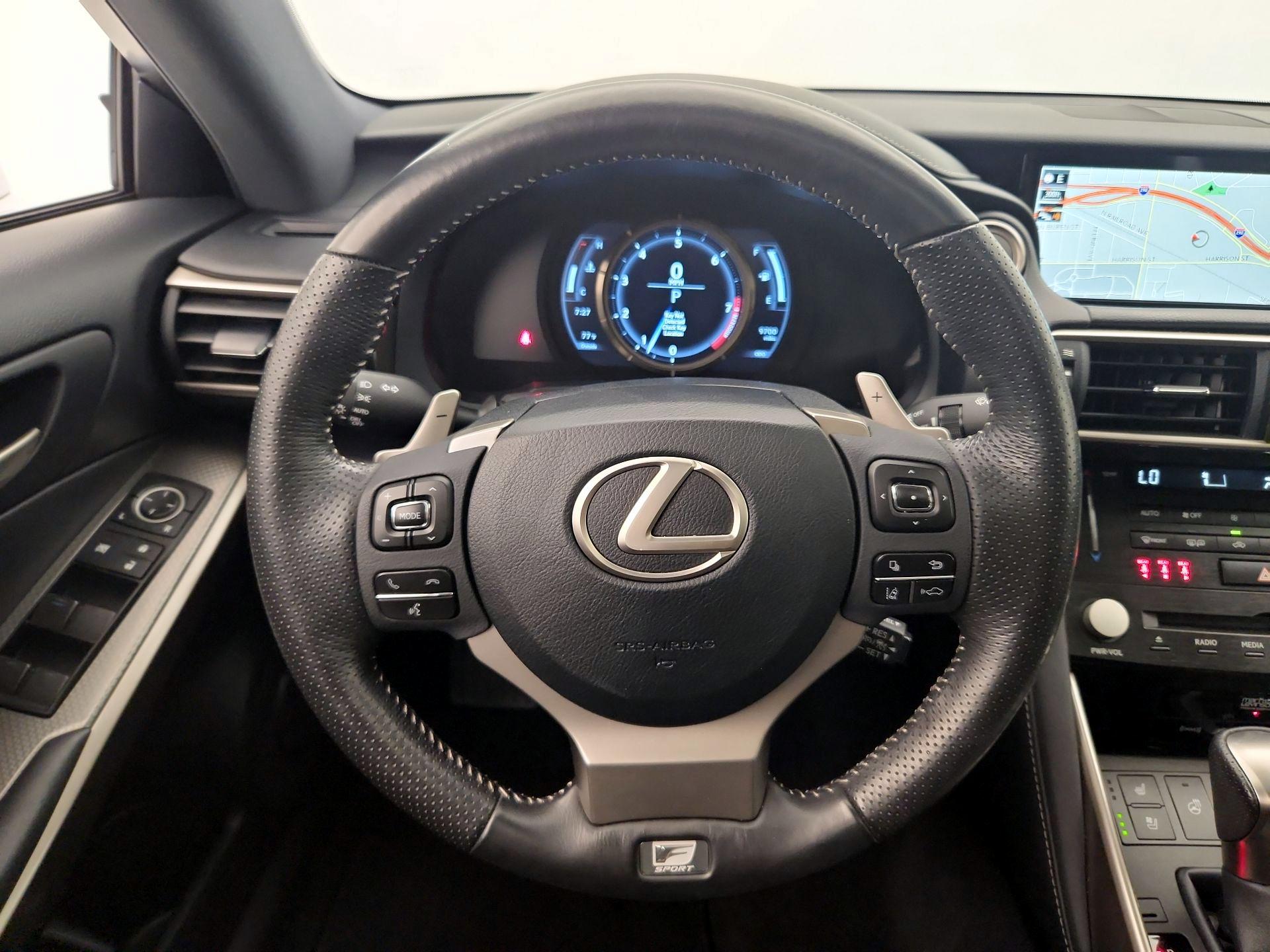 Thumbnail: 2018 Lexus IS - 10