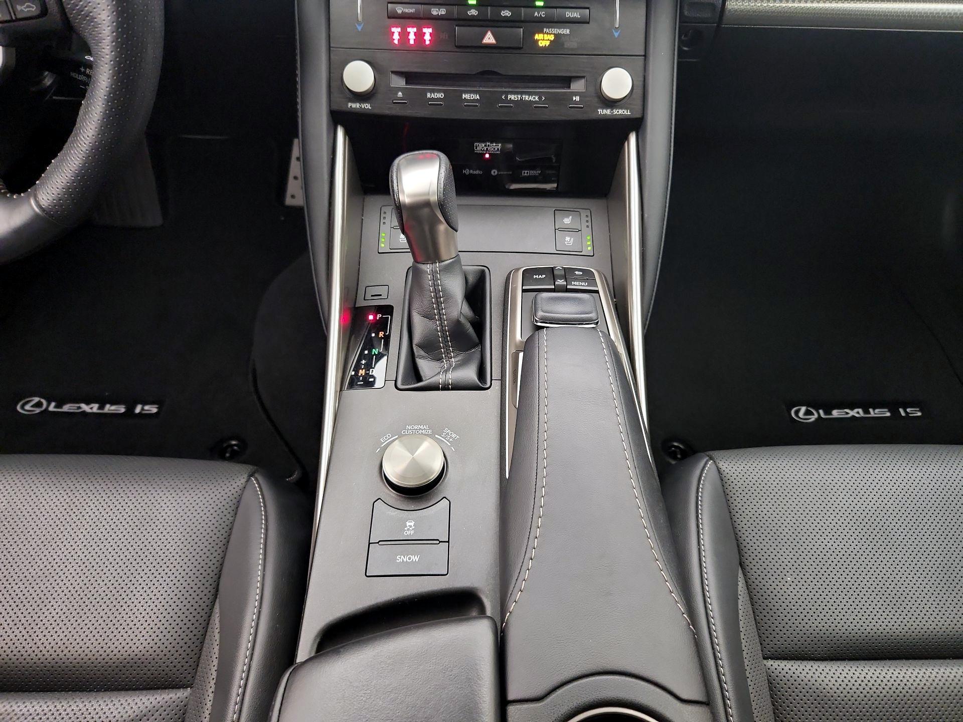 Thumbnail: 2018 Lexus IS - 18