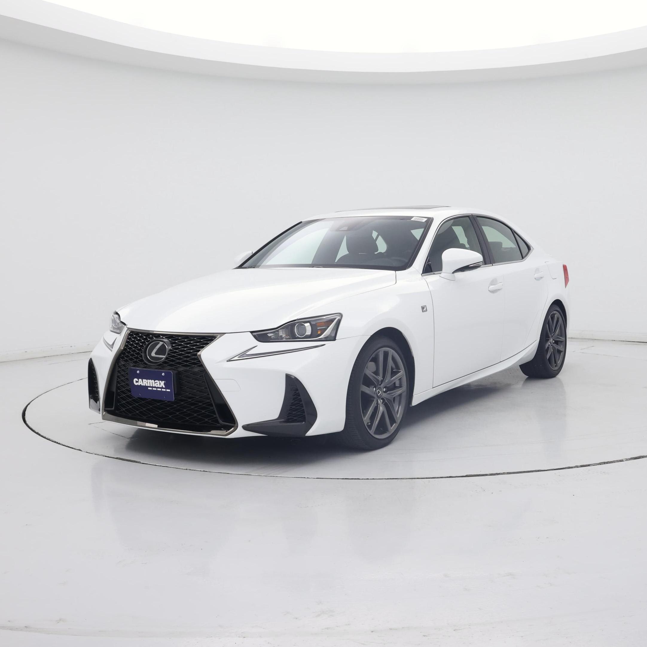 Thumbnail: 2018 Lexus IS - 4