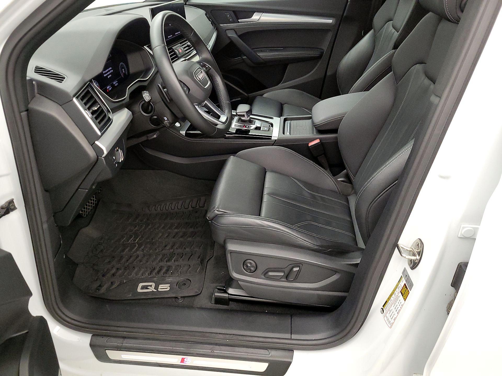 Thumbnail: 2021 Audi Q5 - 11