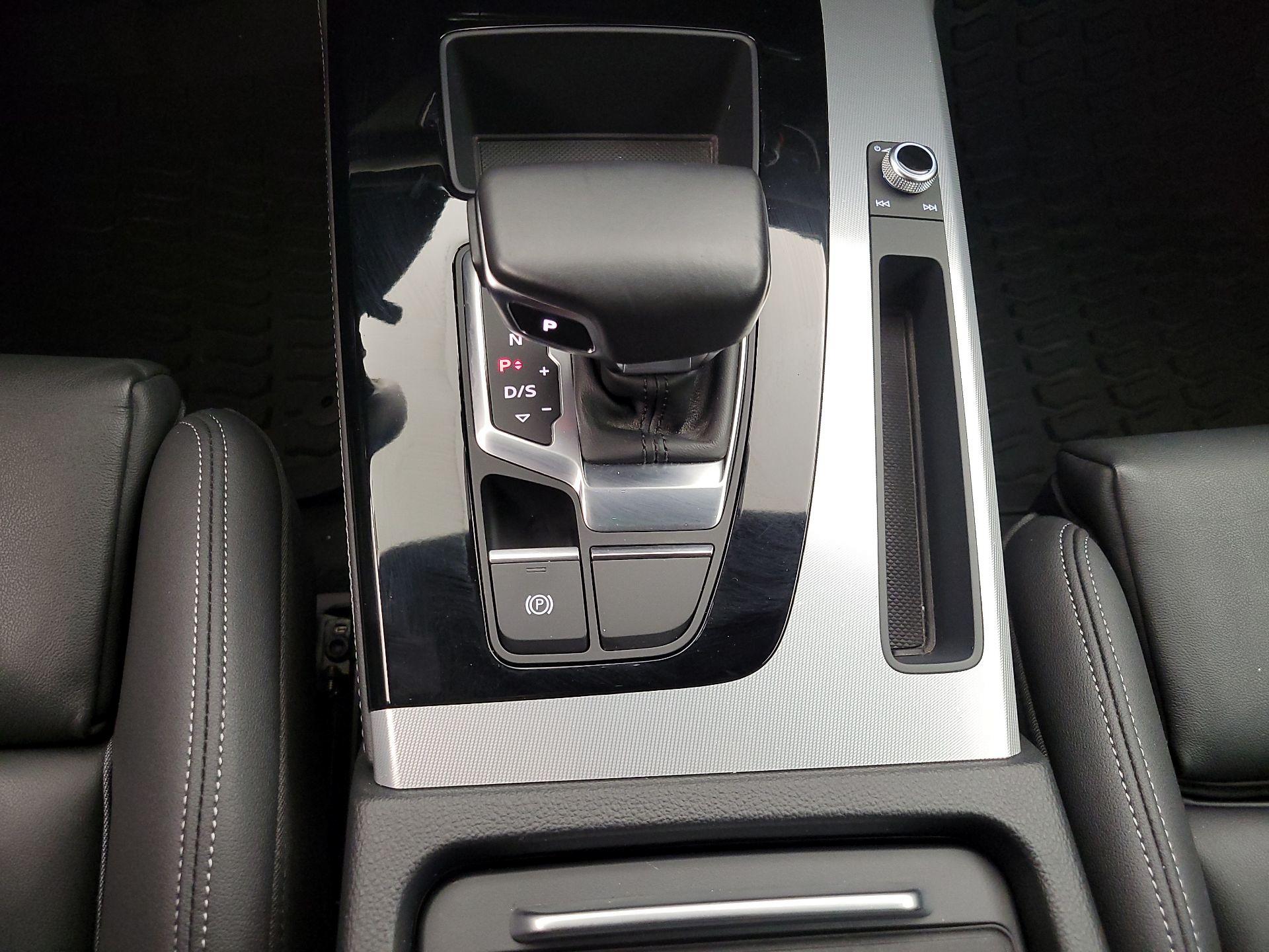 Thumbnail: 2021 Audi Q5 - 18