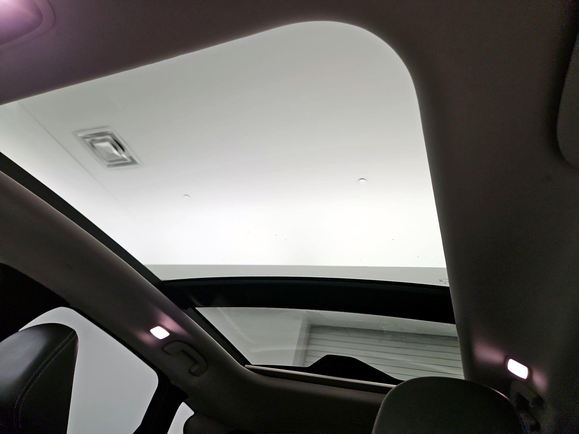 Thumbnail: 2019 INFINITI QX50 - 18
