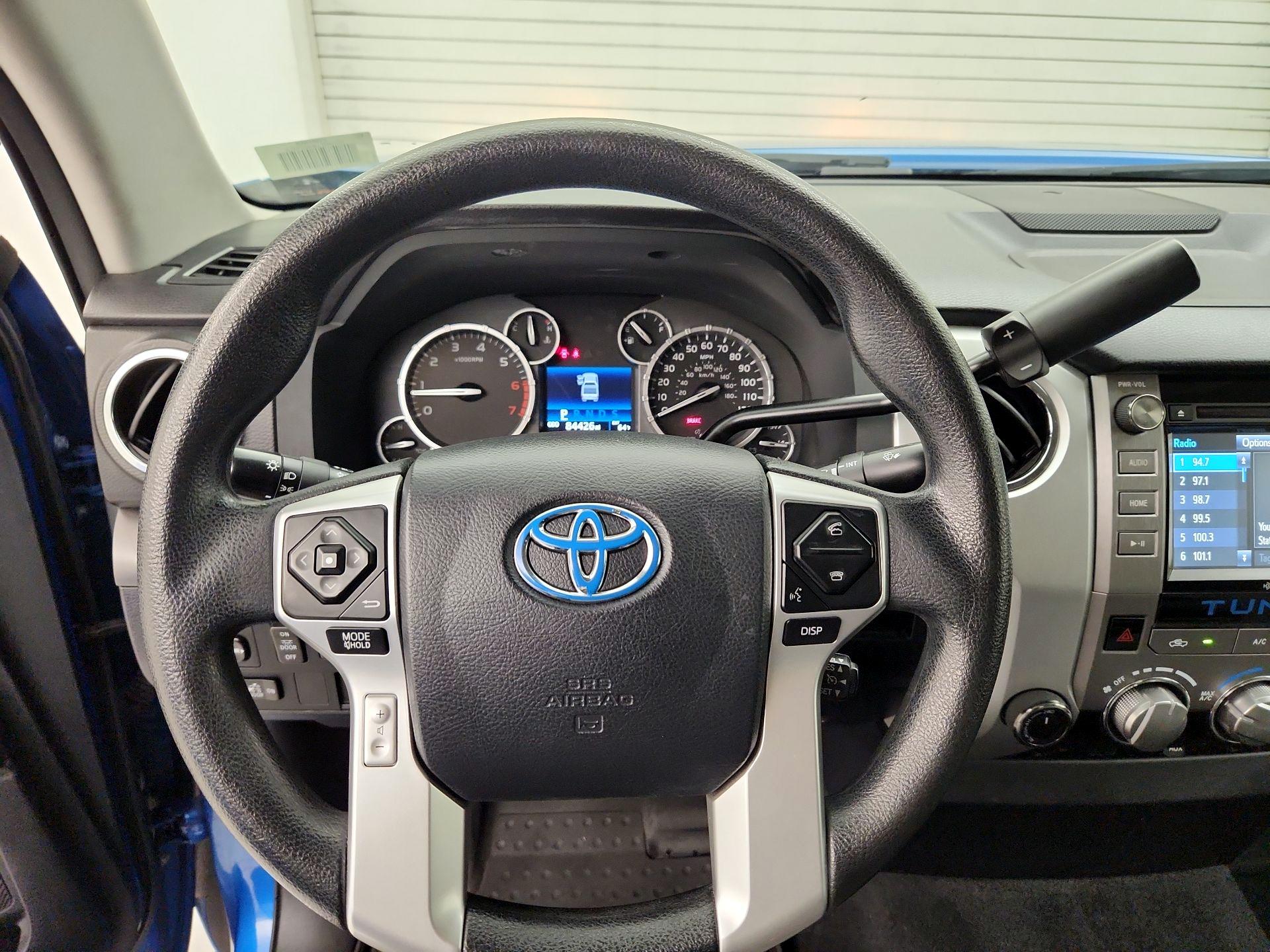 Thumbnail: 2017 Toyota Tundra - 10
