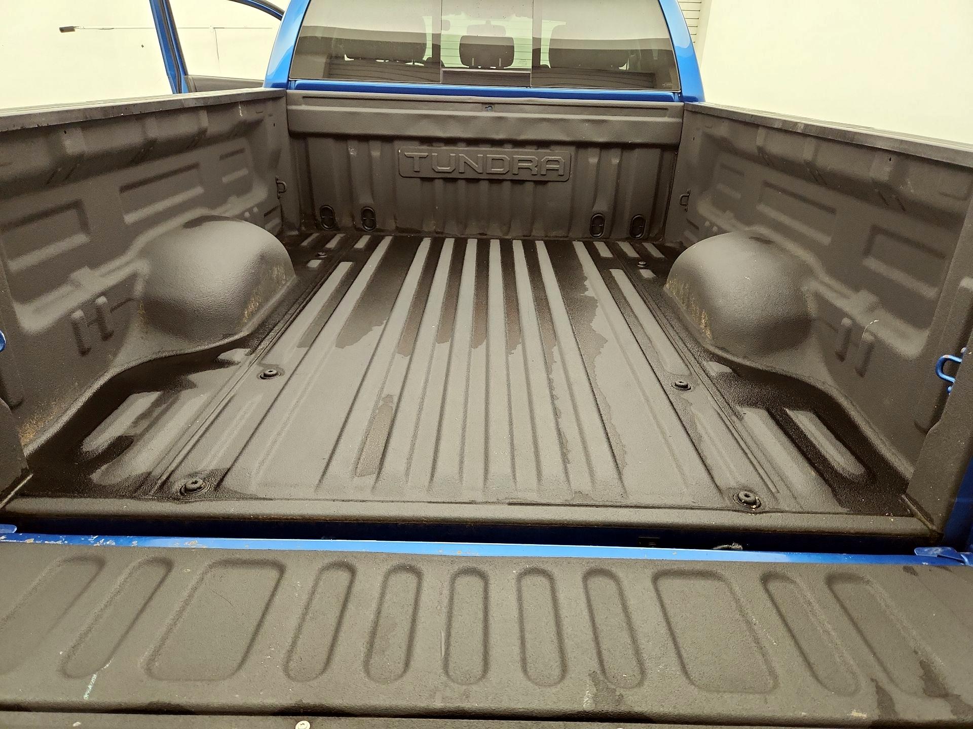 Thumbnail: 2017 Toyota Tundra - 20
