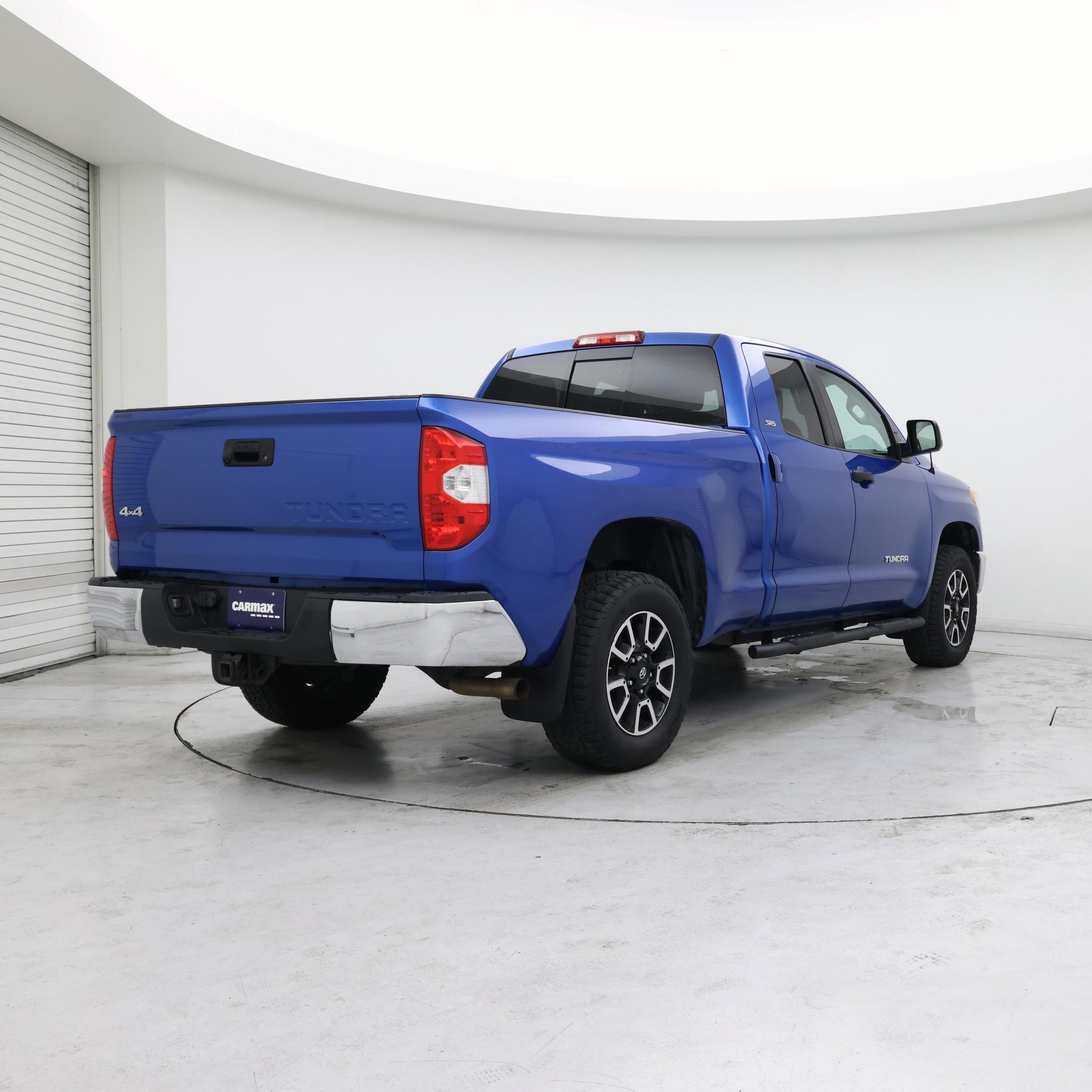 Thumbnail: 2017 Toyota Tundra - 8