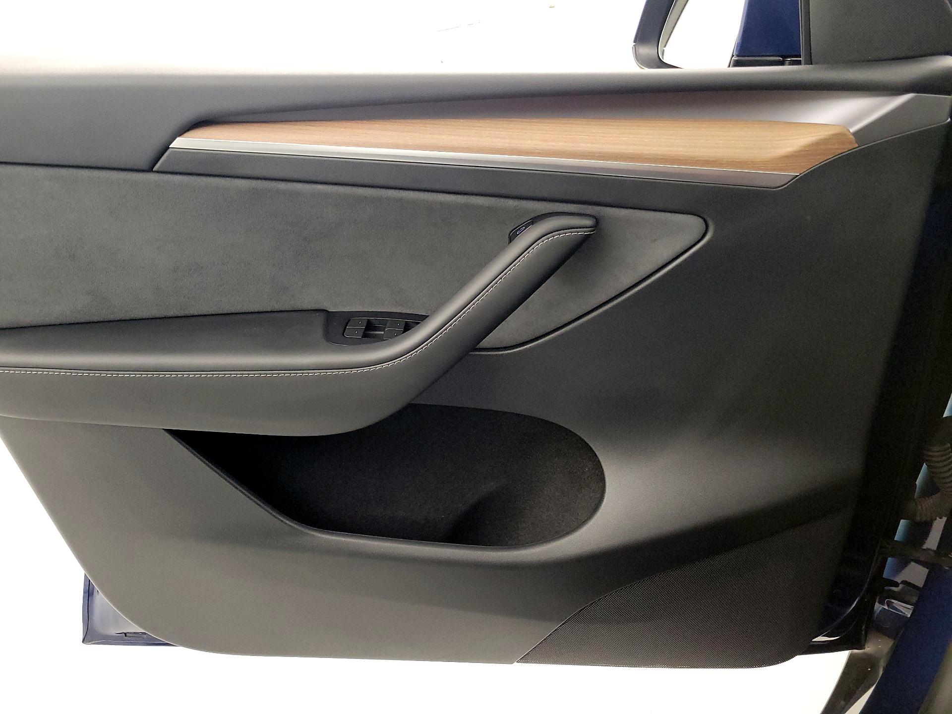 Thumbnail: 2024 Tesla Model Y - 12
