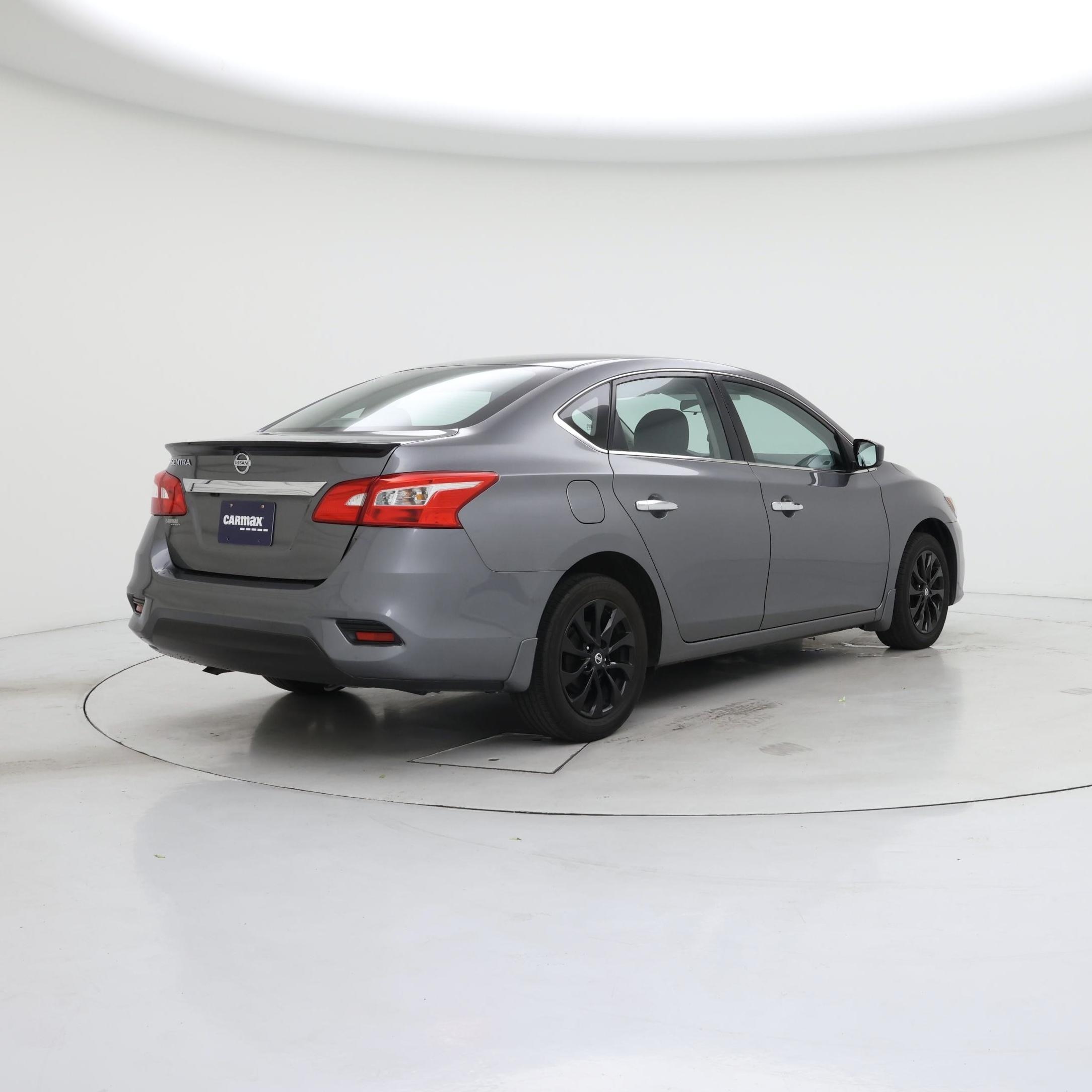 Thumbnail: 2018 Nissan Sentra - 8