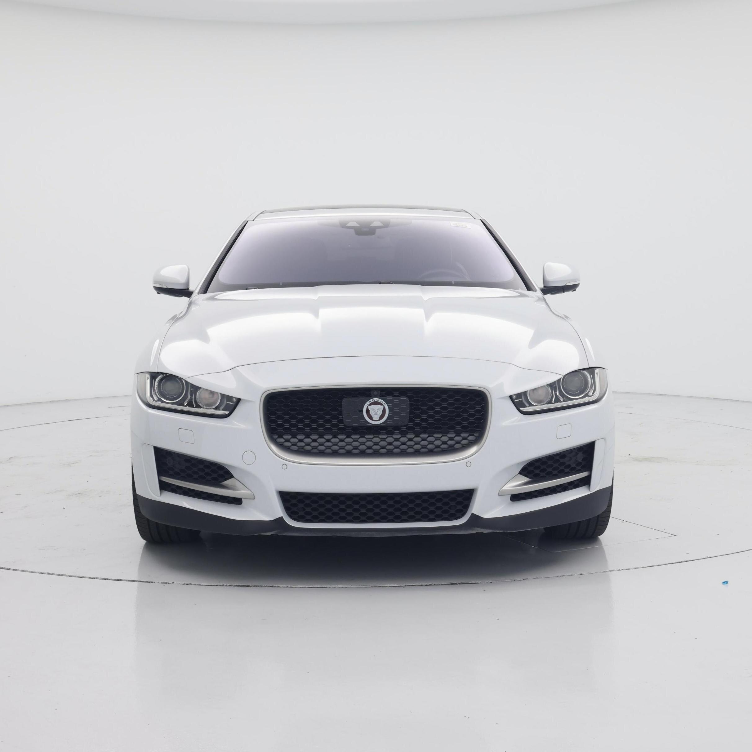 Thumbnail: 2017 Jaguar XE - 5