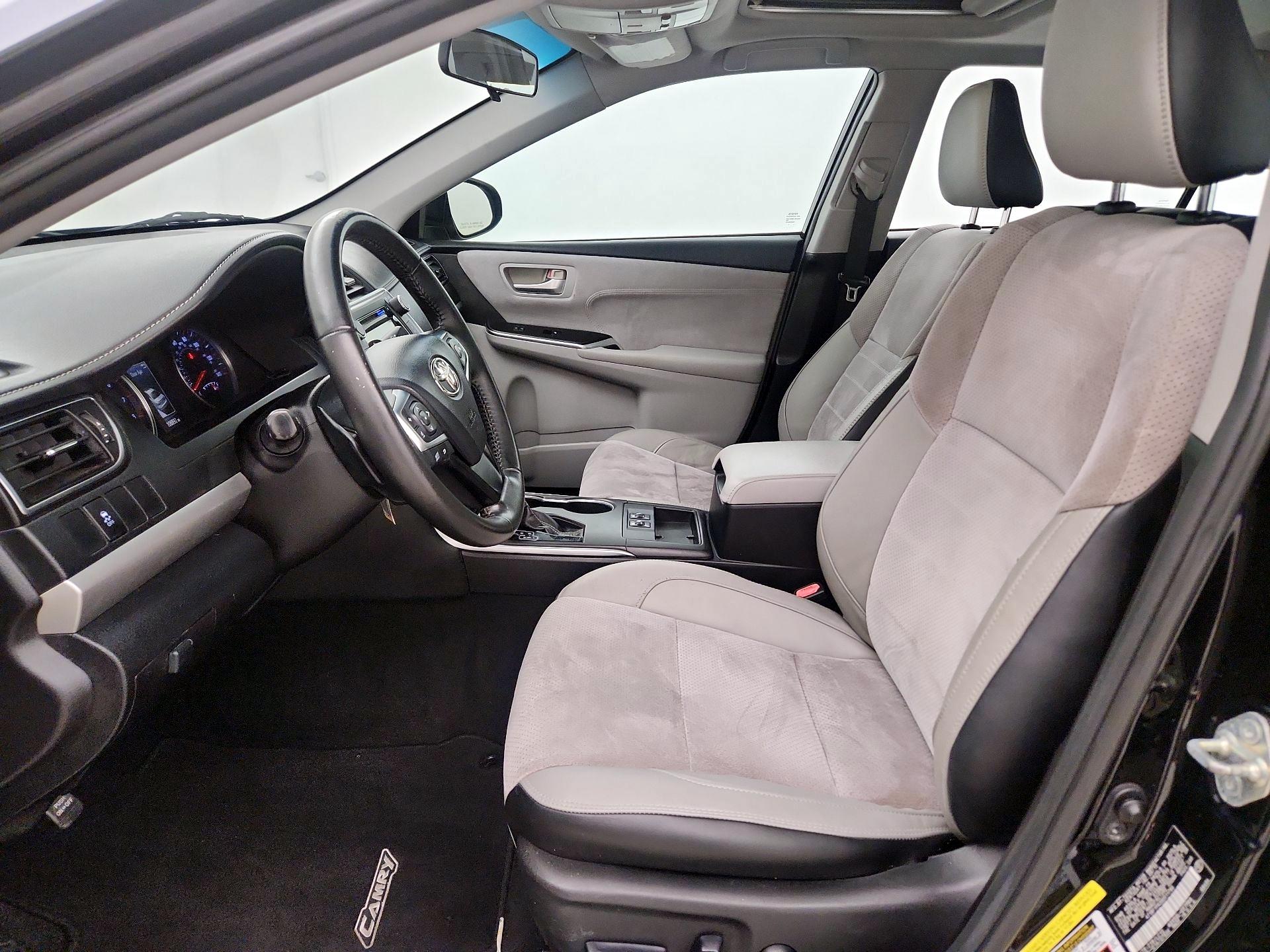 Thumbnail: 2016 Toyota Camry - 11