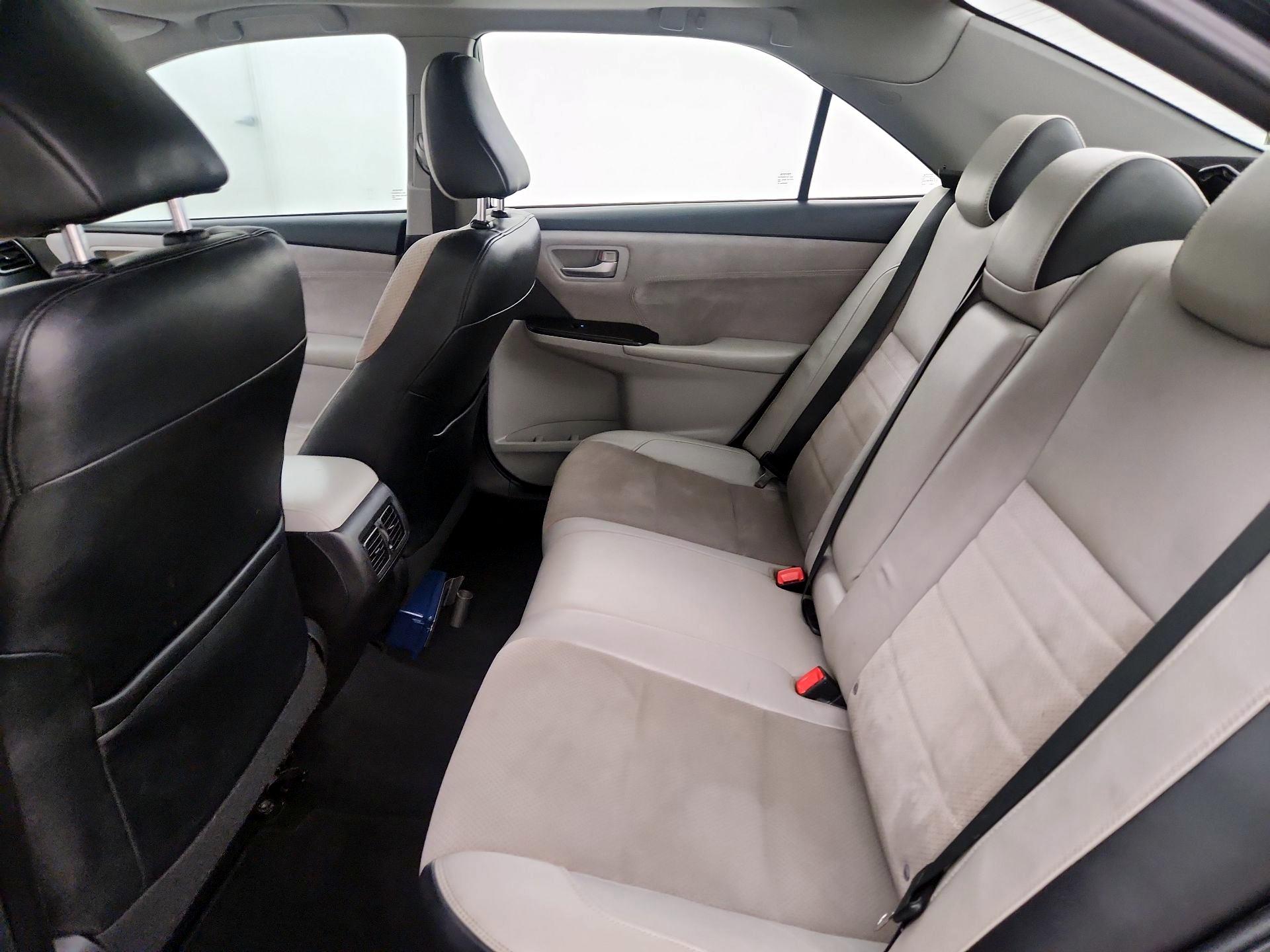 Thumbnail: 2016 Toyota Camry - 20