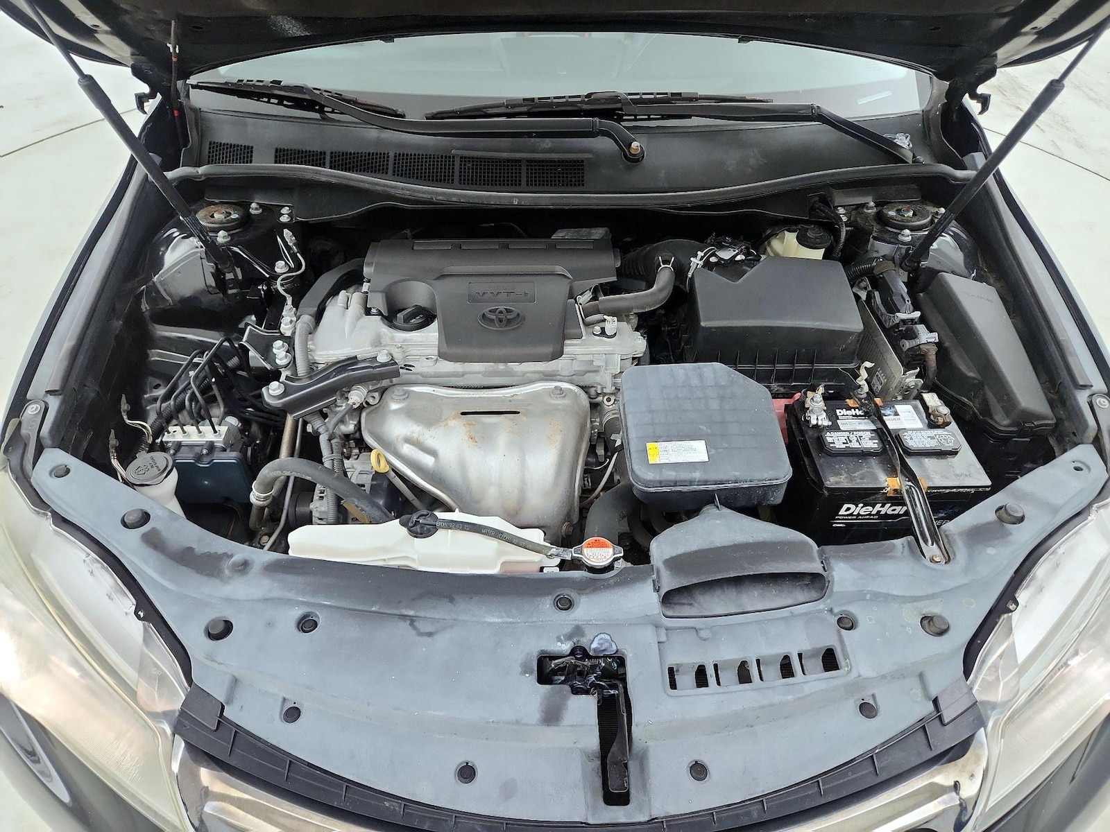 2016 Toyota Camry XSE - Photo 23