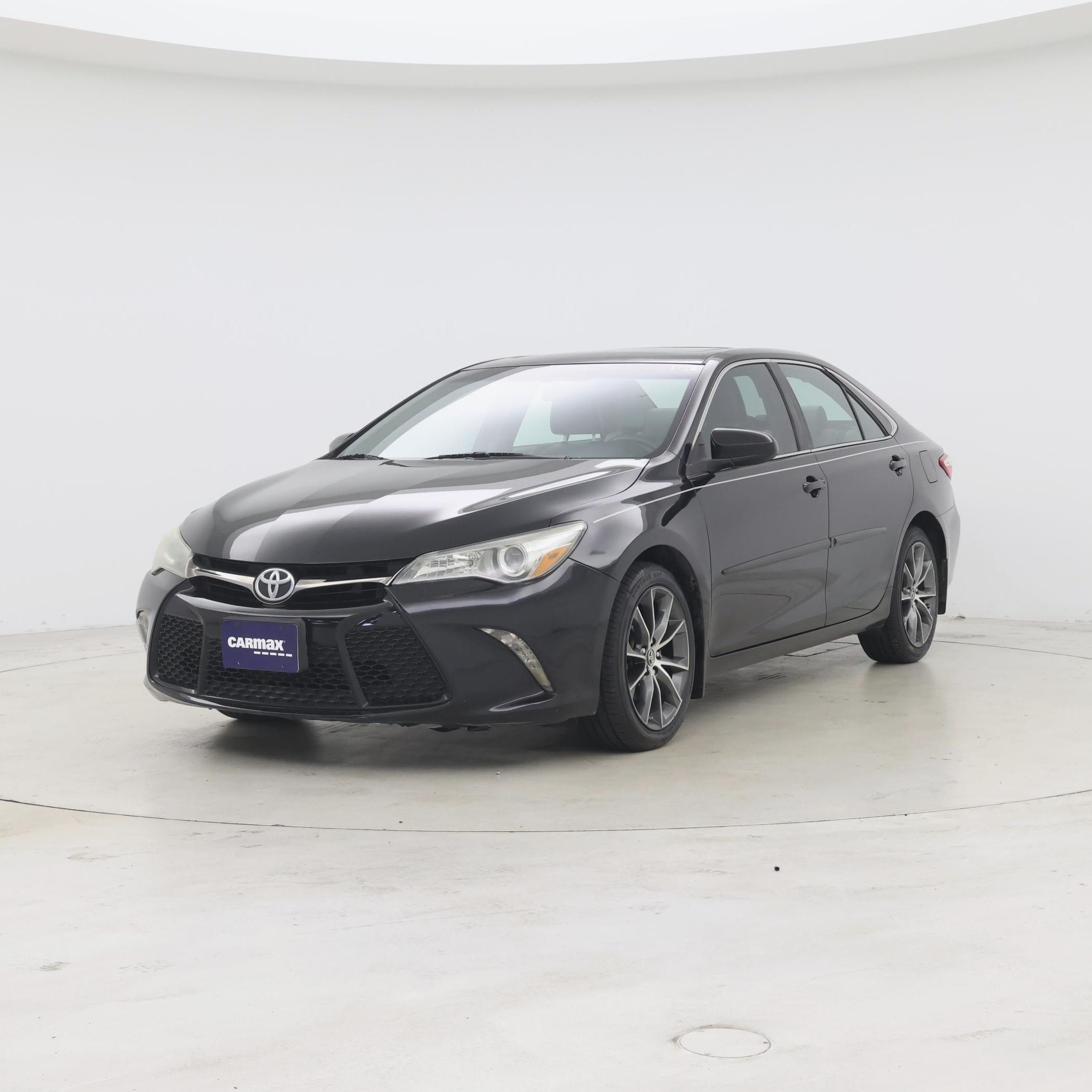 Thumbnail: 2016 Toyota Camry - 4