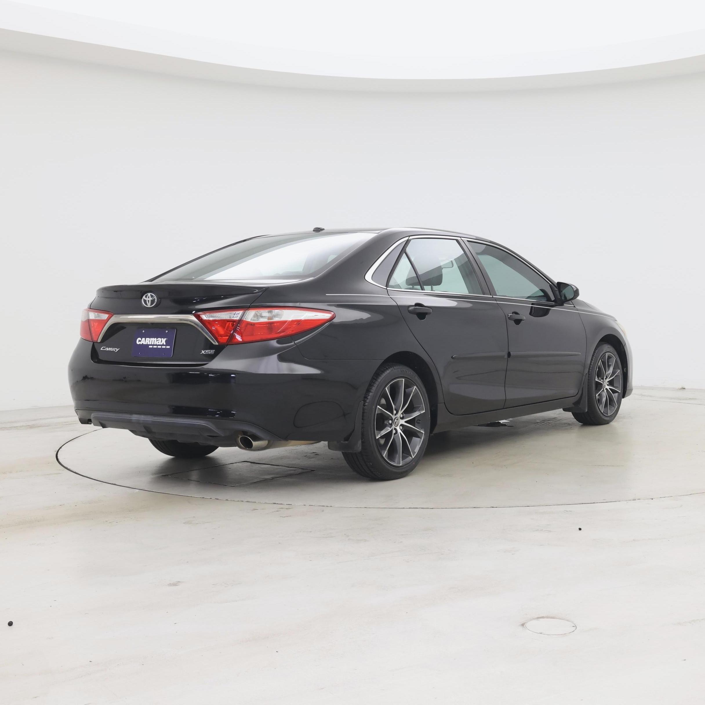 Thumbnail: 2016 Toyota Camry - 8