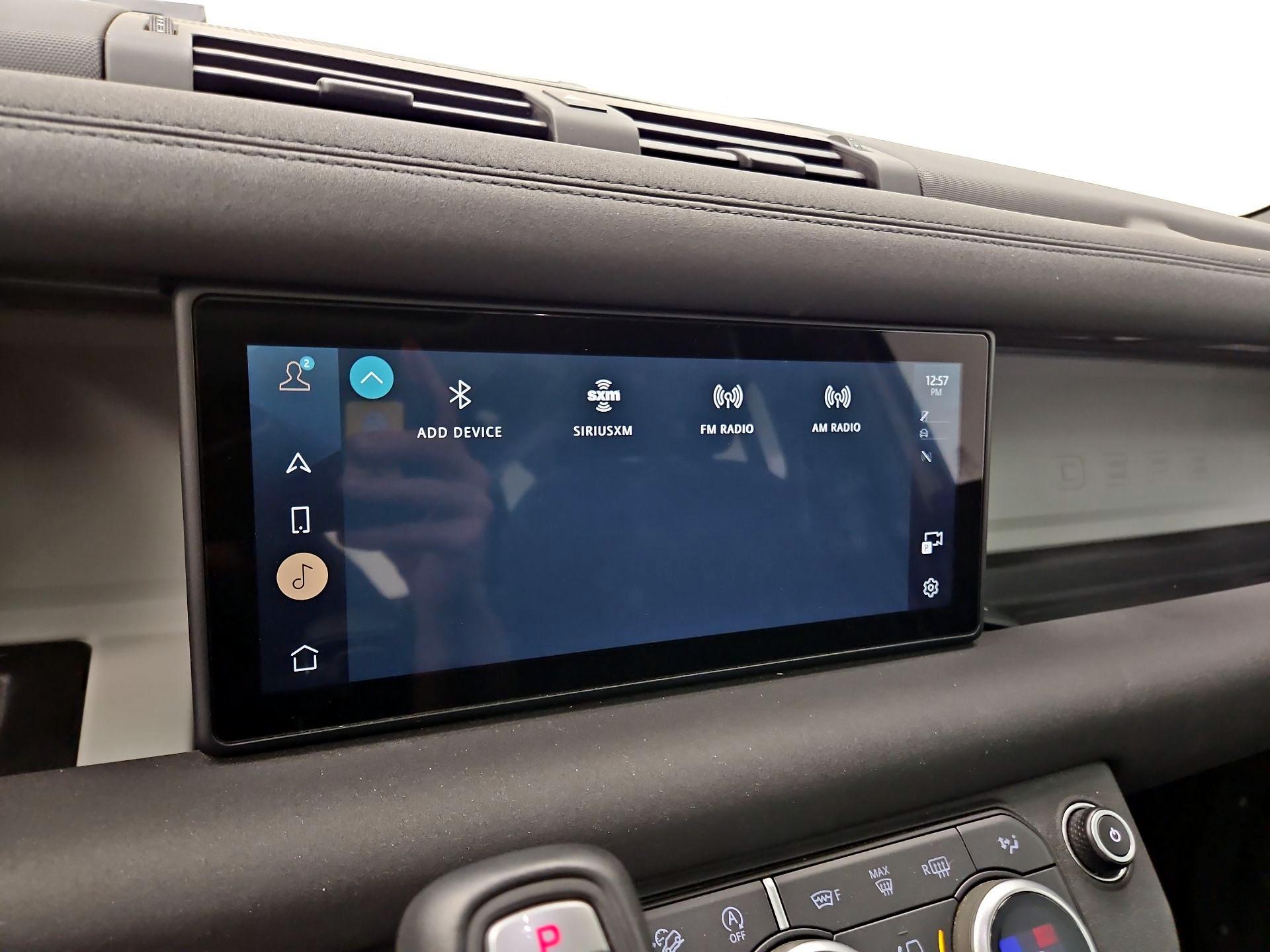 Thumbnail: 2020 Land Rover Defender - 15